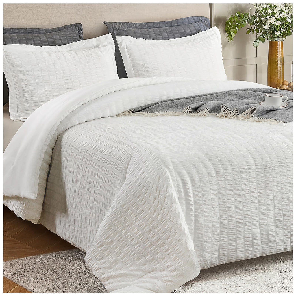 satisomnia Queen Comforter Set White, Soft Seersucker Comforters Queen Size Bed, 3 Pieces Lightweight Down Alternative Bedding C