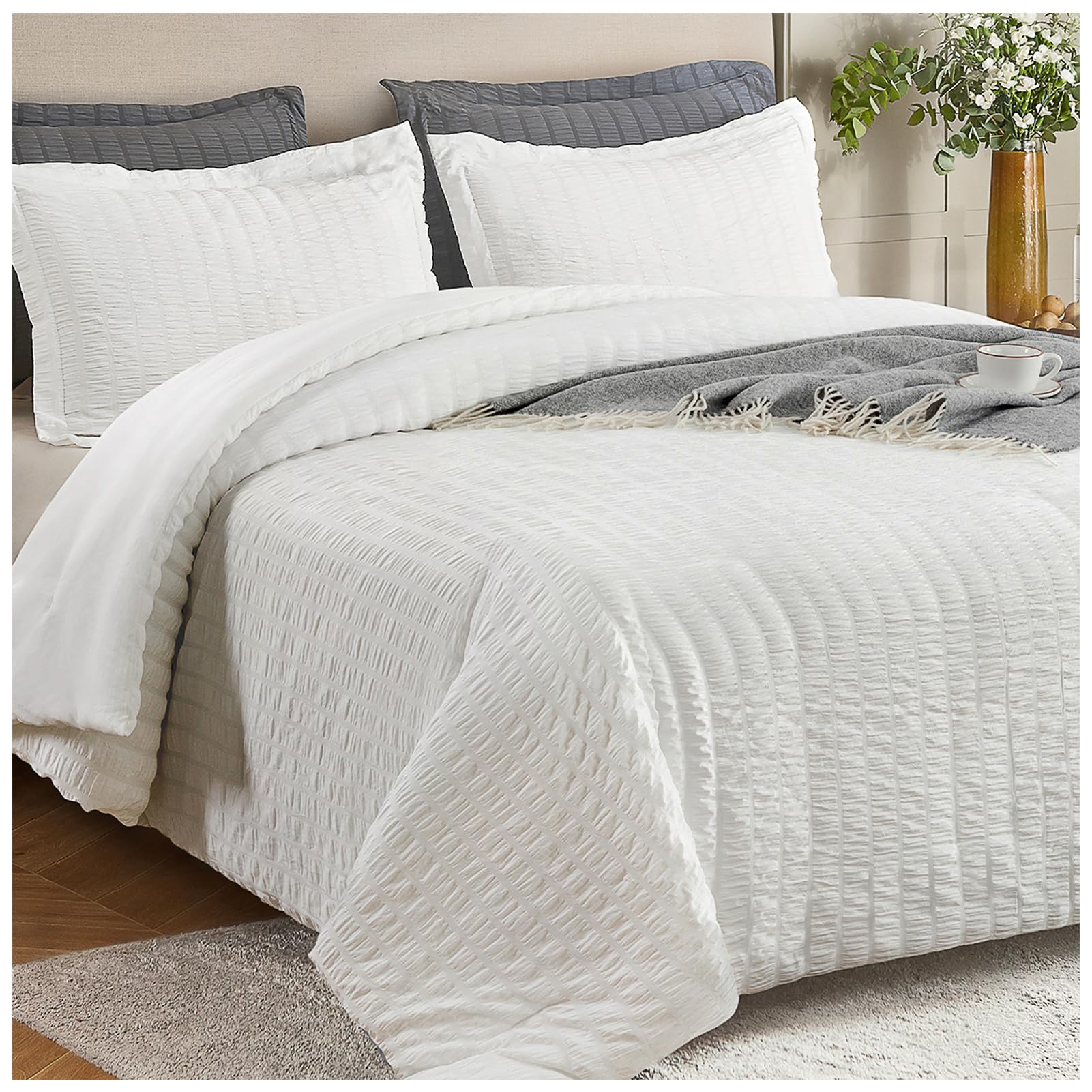 satisomnia Queen Comforter Set White, Soft Seersucker Comforters Queen Size Bed, 3 Pieces Lightweight Down Alternative Bedding C