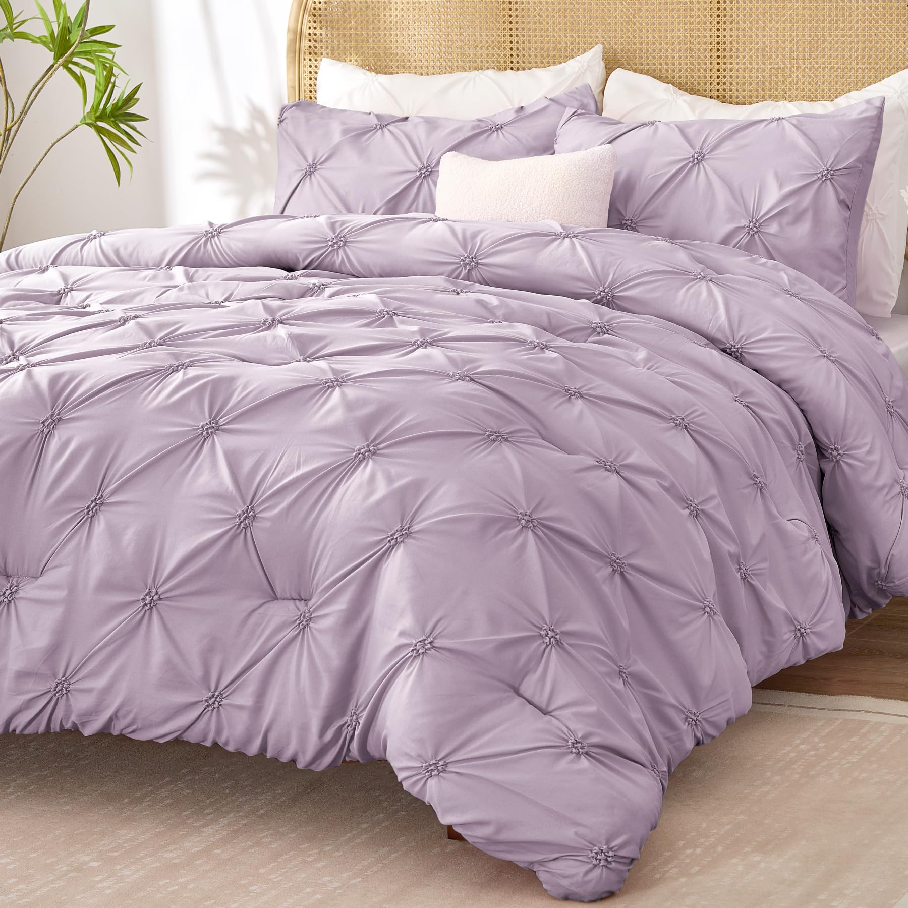 Bedelite Light Purple Queen Comforter Set - 3 Pieces Boho Pintuck Bedding Comforter Sets, Lightweight Soft & Warm Bed Comforter