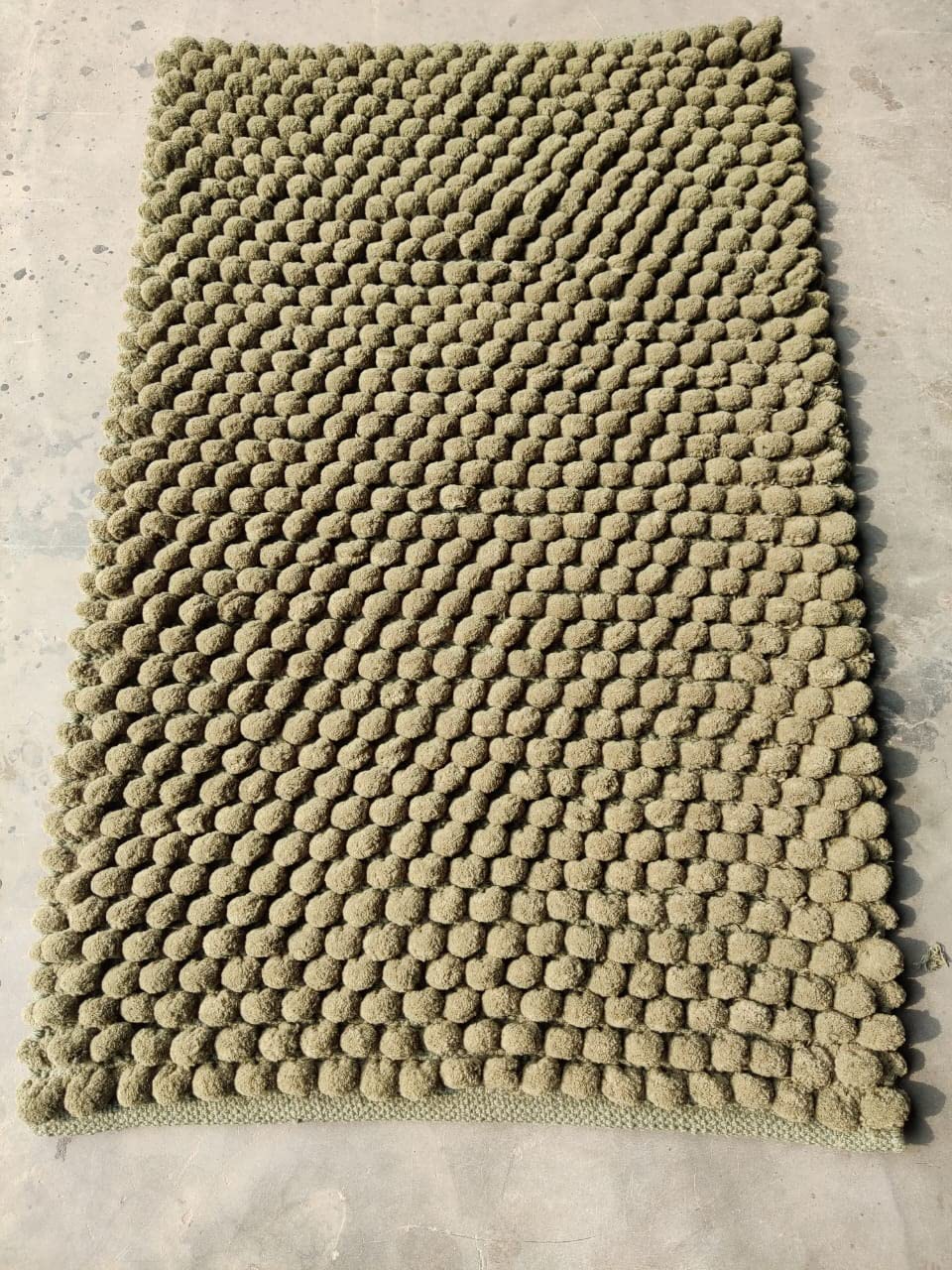NORTH FIELD Hand Woven Chenille Bath Mat Antislip Pack of 1 Designer Rug, Bedroom, Living Room, Passage, Entrance, Passage, Bath