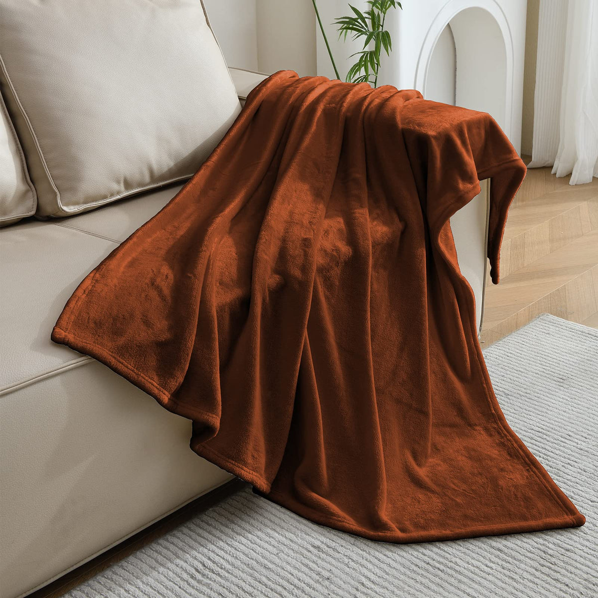 Sochow Flannel Fleece Blanket Luxury Twin Xl Size, All Season Lightweight Super Soft Cozy Blanket For Bed Or Couch, Caramel(66In