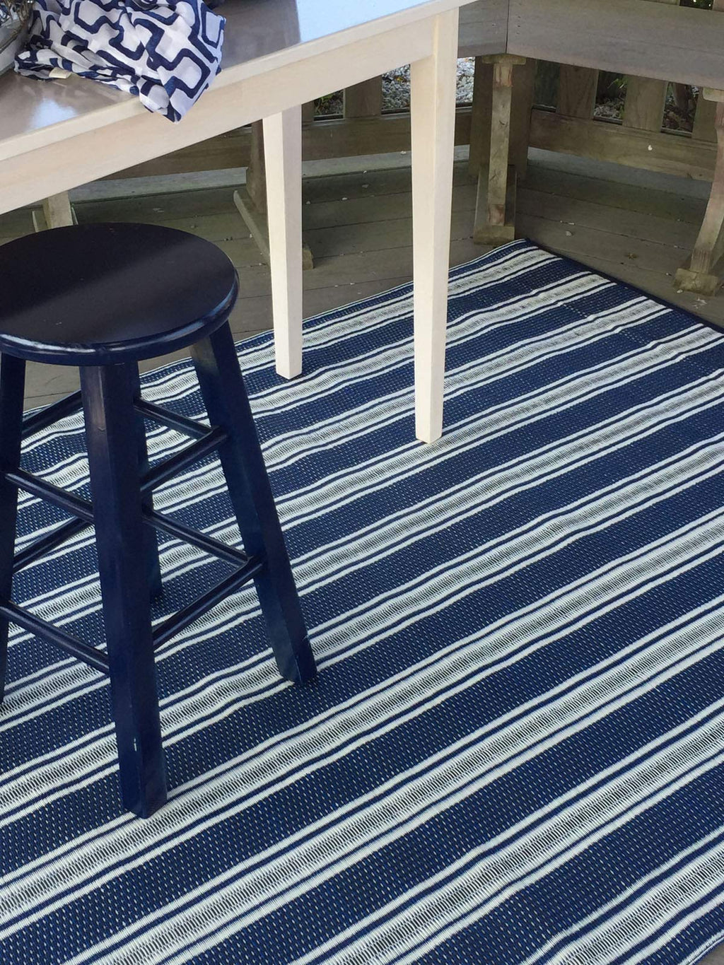 Mad Mats Geometric Outdoor Rug, Reversible Plastic Mat (6' X 9', Vertical Stripe - Blue/White)