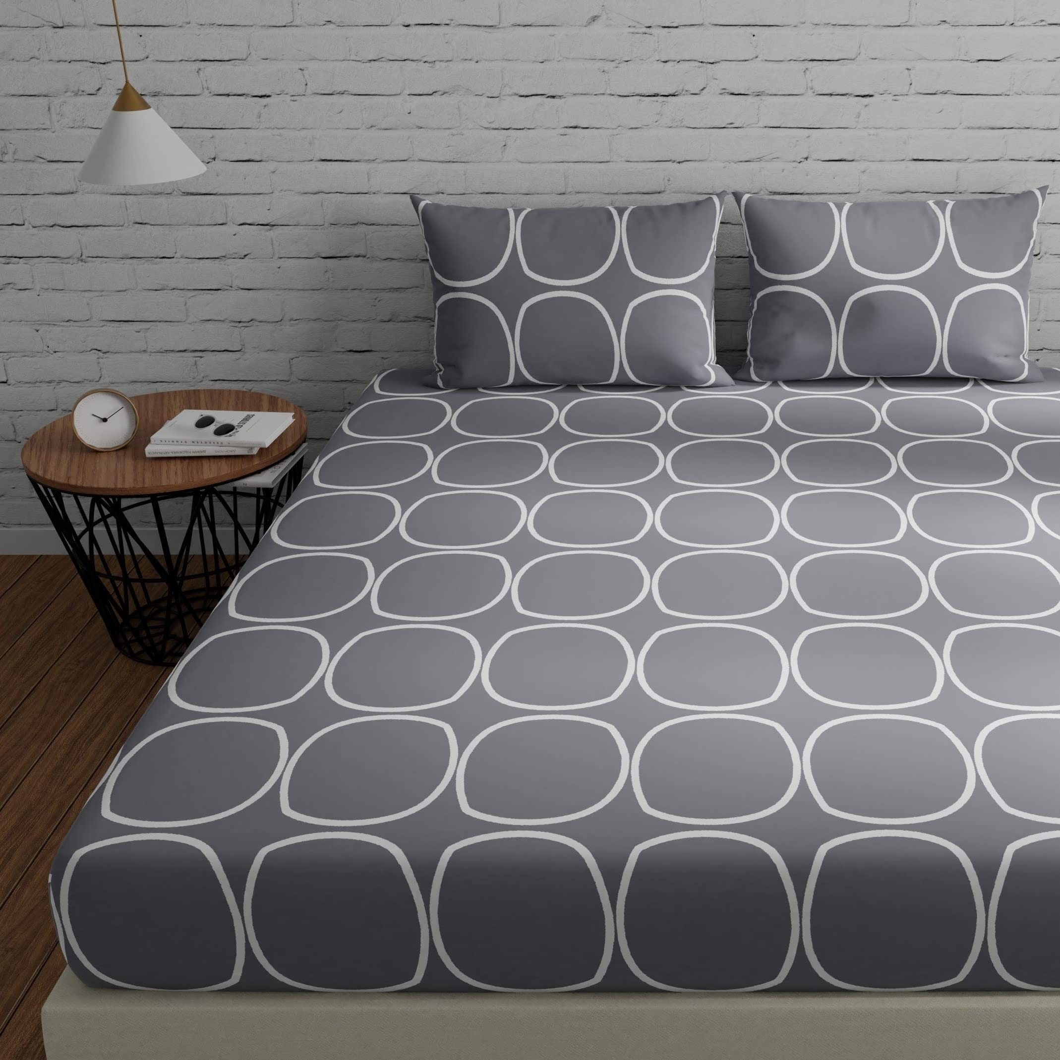 Huesland By Ahmedabad Cotton 144 Tc Cotton Bedsheet For Double Bed With 2 Pillow Covers  Grey