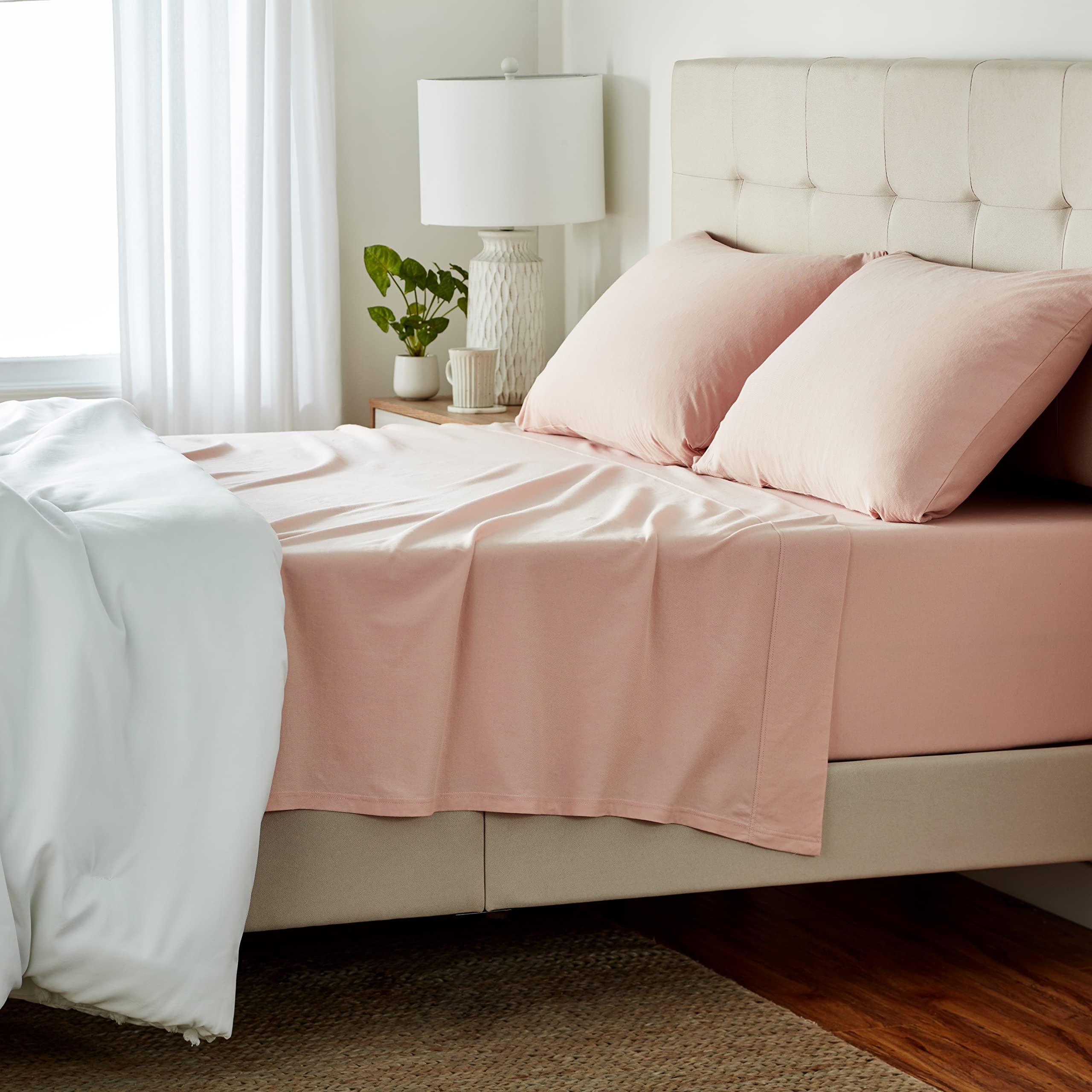 Amazon Basics 4 Piece Bed Sheets Set, 100% Cotton Jersey, Includes Super Soft, Flat and Fitted Sheets, Pillowcase, Queen, Blush,