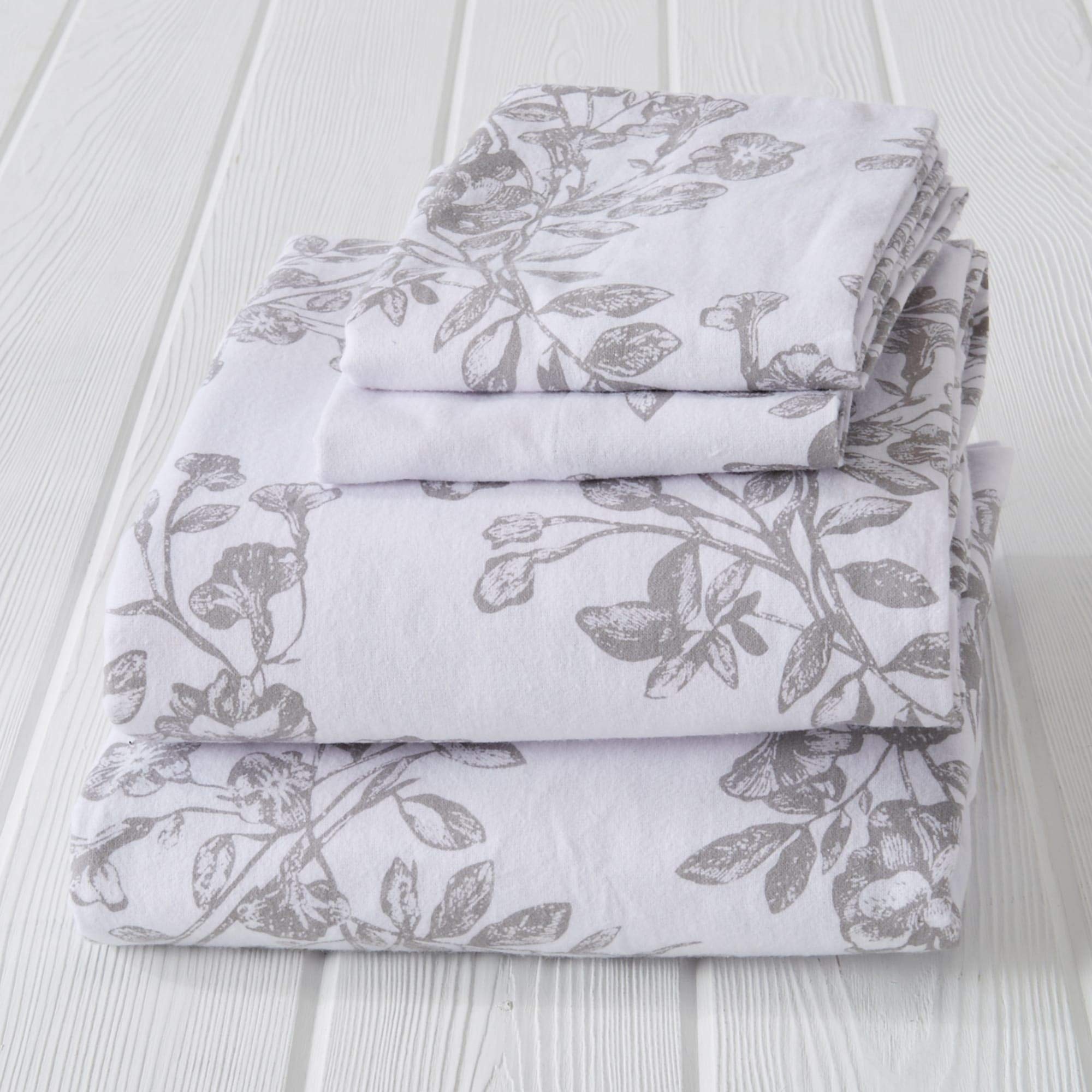 Great Bay Home 4 Piece 100% Turkish Cotton King Winter Lodge Flannel Sheet Set | Cotton Printed Bedding Sheets & Pillowcases | D