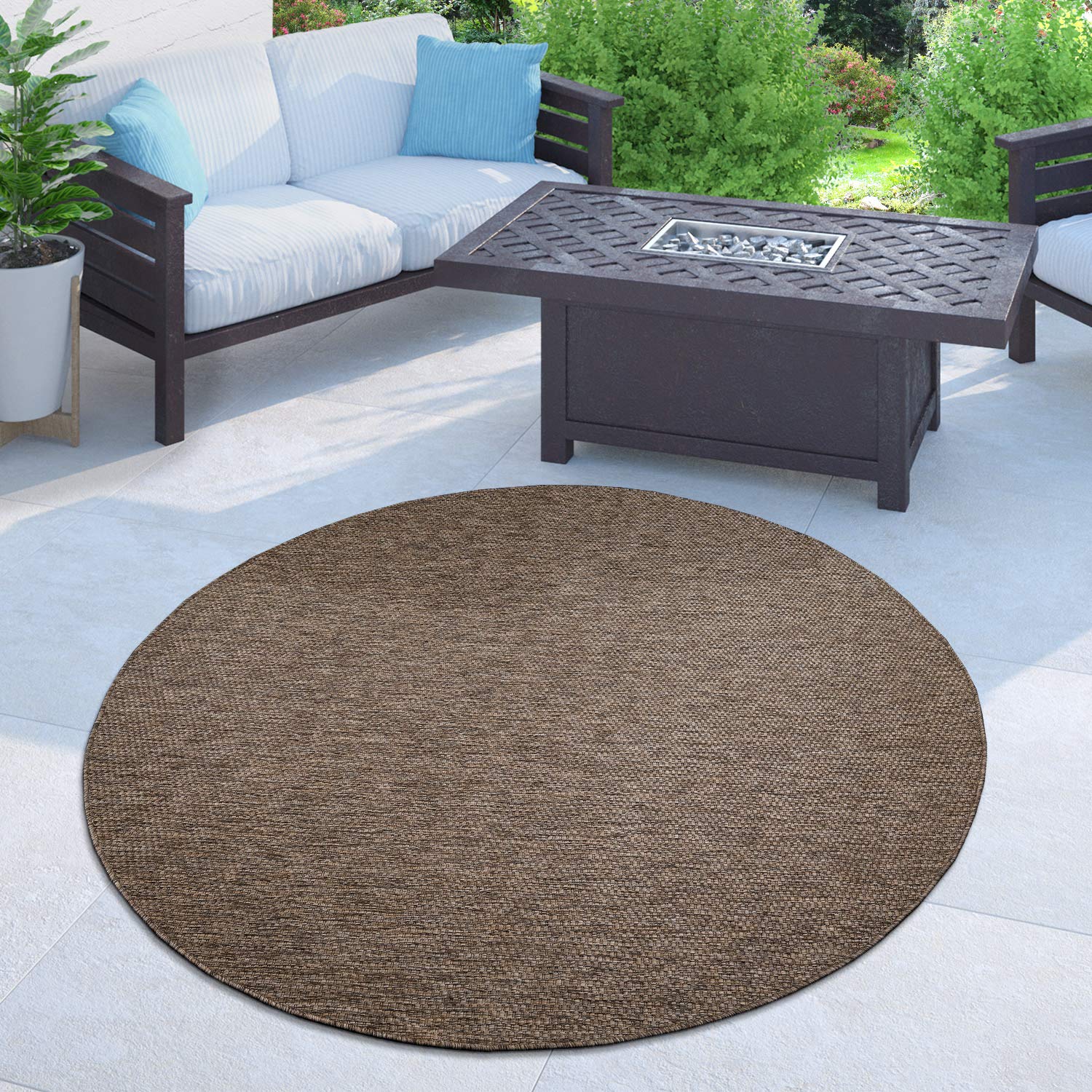 Solid Outdoor Rug For Patio Or Balcony Weatherproof In Mottled Brown, Size: 3'11' Round