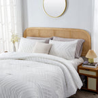 Litanika White King Comforter Set, 3 Pieces Lightweight Tufted Bedding Sets, Down Alternative Comforter Fluffy Bed Set Gift Choi