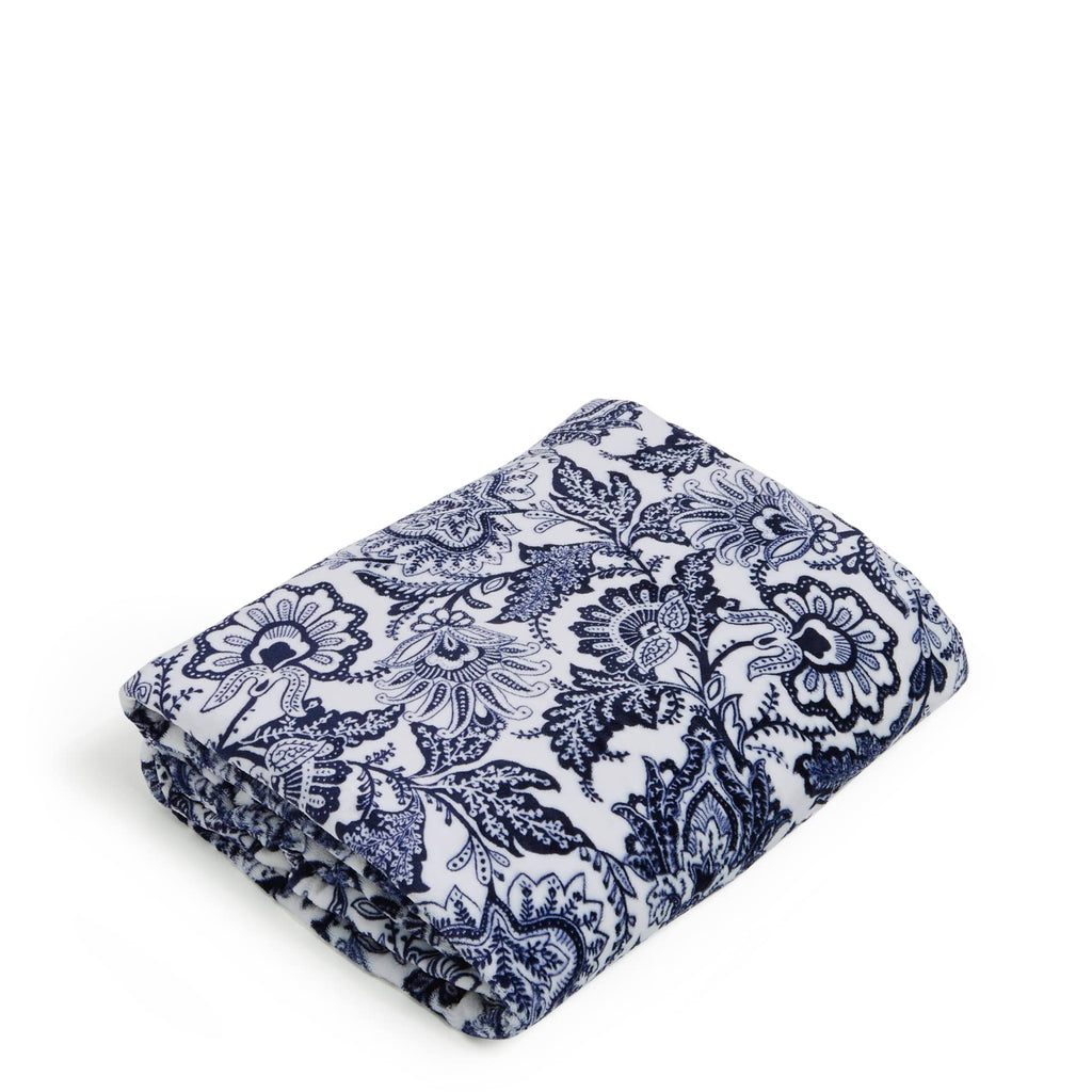 Vera Bradley Women's Oversized Fleece Plush Throw Blanket Java Navy & White King
