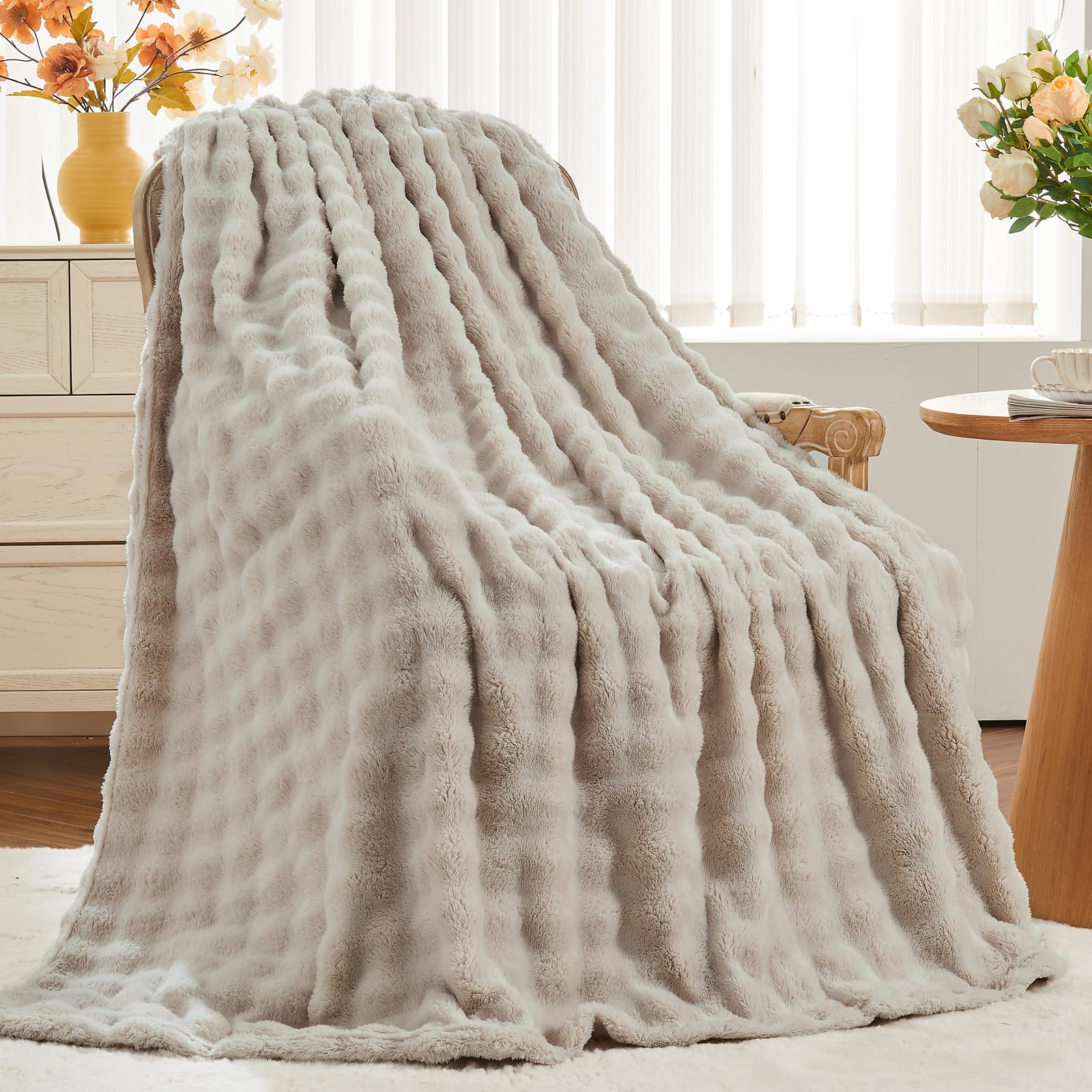 Newcosplay Throw Blanket For Couch Linen Super Soft Flannel Fleece 3D Bubble Lightweight Bed Blanket All Season Use (Linen, Thro