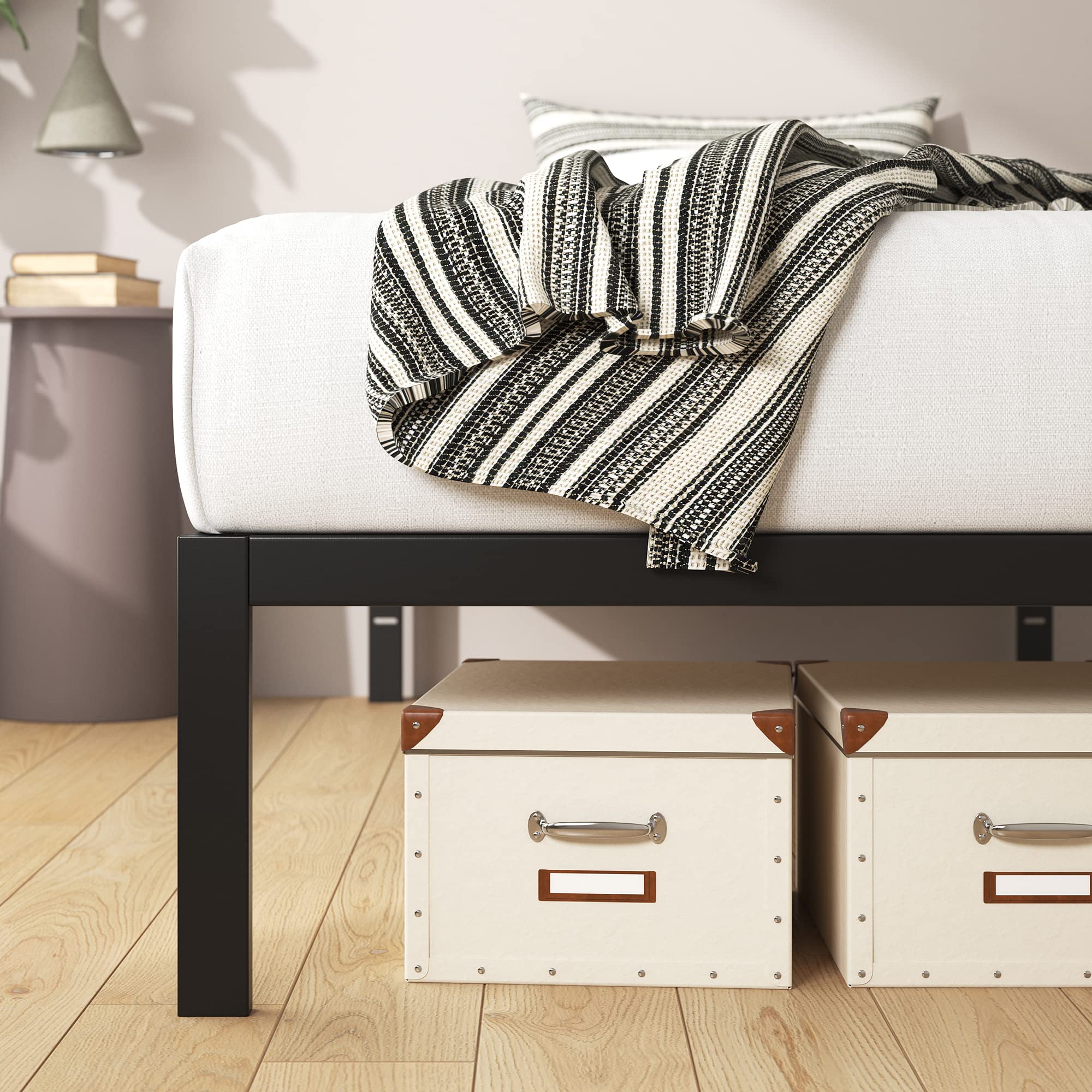 Zinus Mia Metal Platform Bed Frame, Twin, Black, Steel, No Box Spring Needed, Easy Assembly, Model AZ-ASMP-15T