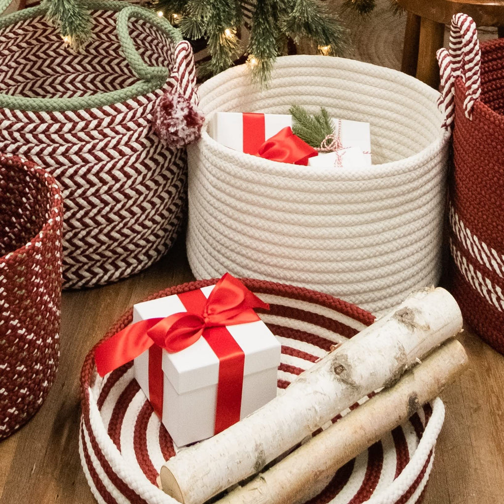 Candy Cane Round Tray - Red 18&Quot;X18&Quot;X3&Quot;