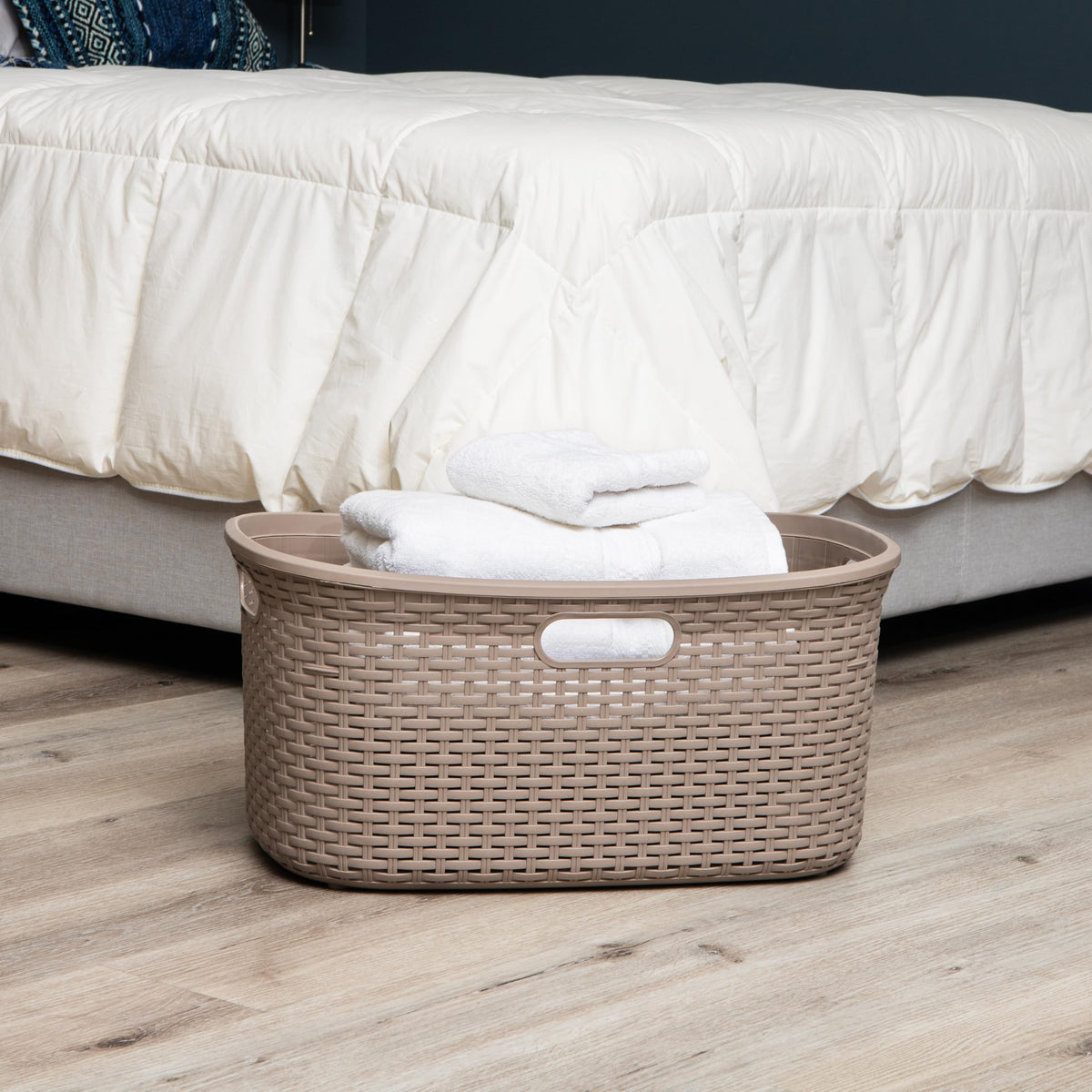 Mind Reader 40L Laundry Basket, Clothes Hamper, Wicker Design, Plastic, 23''L X 14.5''W X 11''H, Set Of 2, Tan