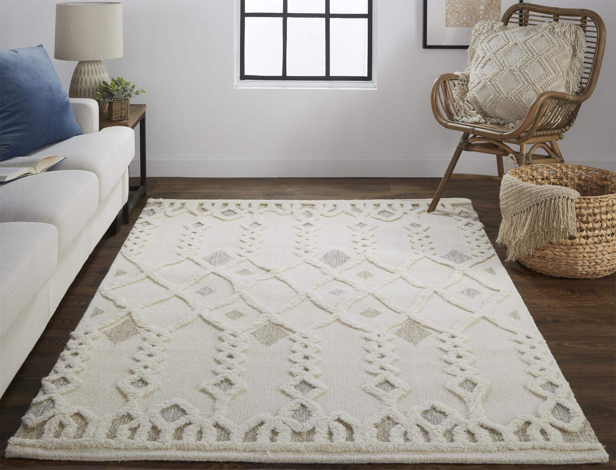 HomeRoots 512804 8 x 10 ft. Ivory Tan & Silver Wool Geometric Hand Tufted Handmade Stain Resistant Rectangle Area Rug