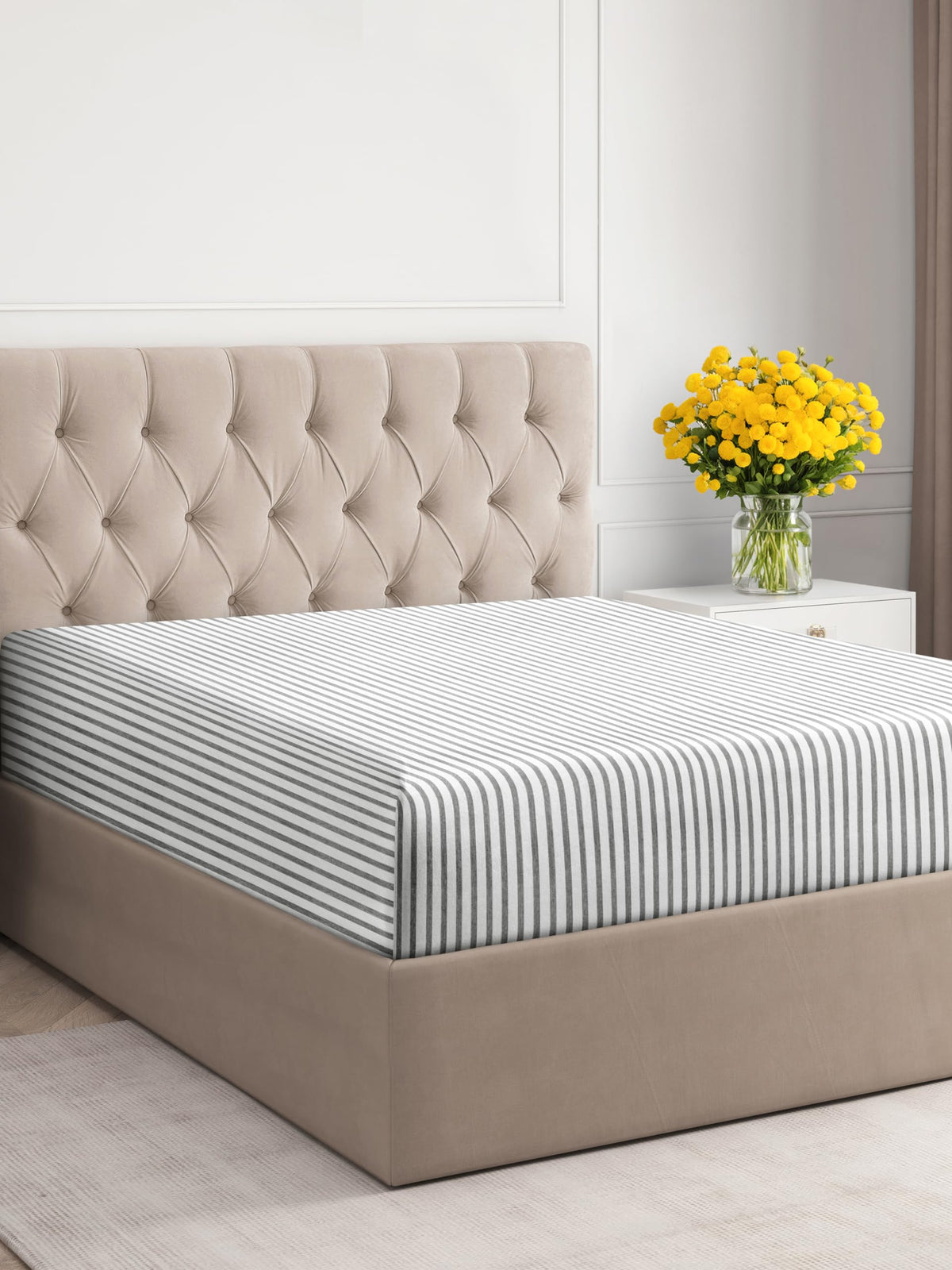 Full Size Fitted Bed Sheet - Hotel Luxury Single Fitted Bottom Sheet Only - Fits Mattress Between 8 To 16 Inches - Deep Pockets, Extra Soft And Wrinkle Free - Comfy Breathable & Cooling - Grey Stripes