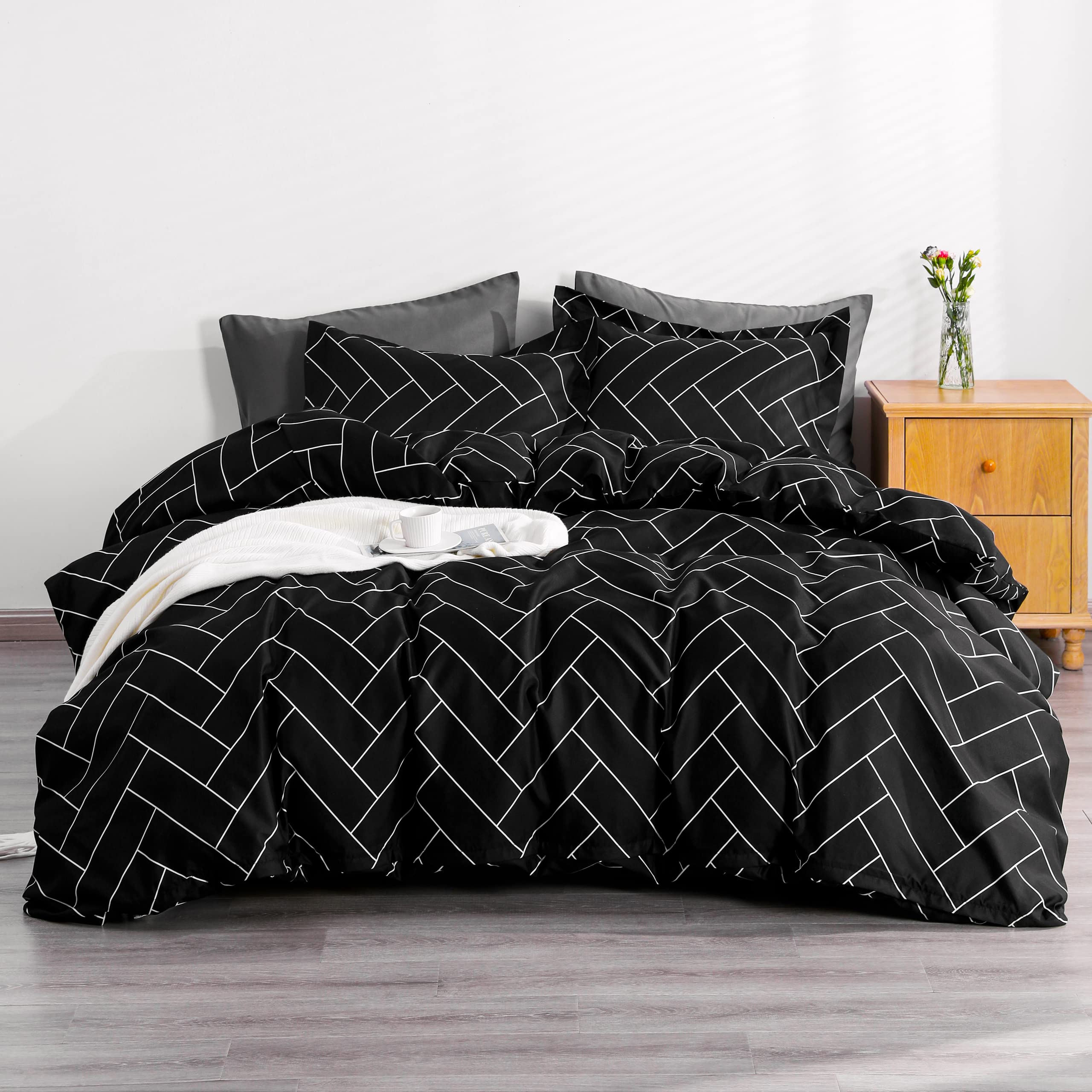 Ntbay Microfiber Twin Duvet Cover Set, 2 Pieces Ultra Soft Brick Printed Comforter Cover Set With Zipper Closure And Corner Ties