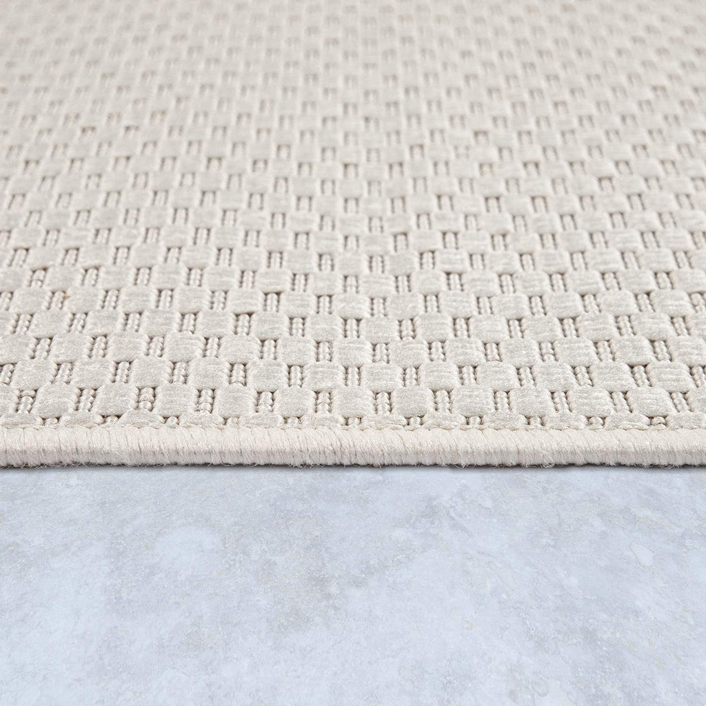 Solid Outdoor Rug For Patio Or Balcony Waterproof In Mottled Cream, Size: 5'3' Round