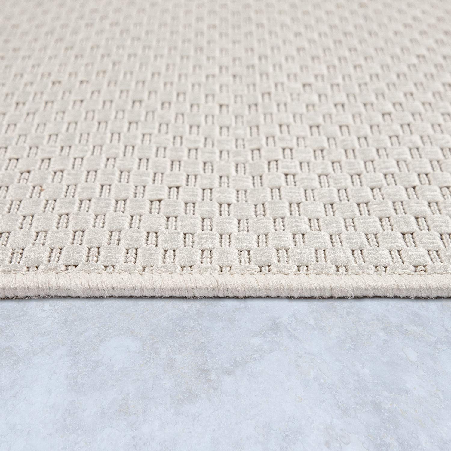 Solid Outdoor Rug For Patio Or Balcony Waterproof In Mottled Cream, Size: 5'3' Round