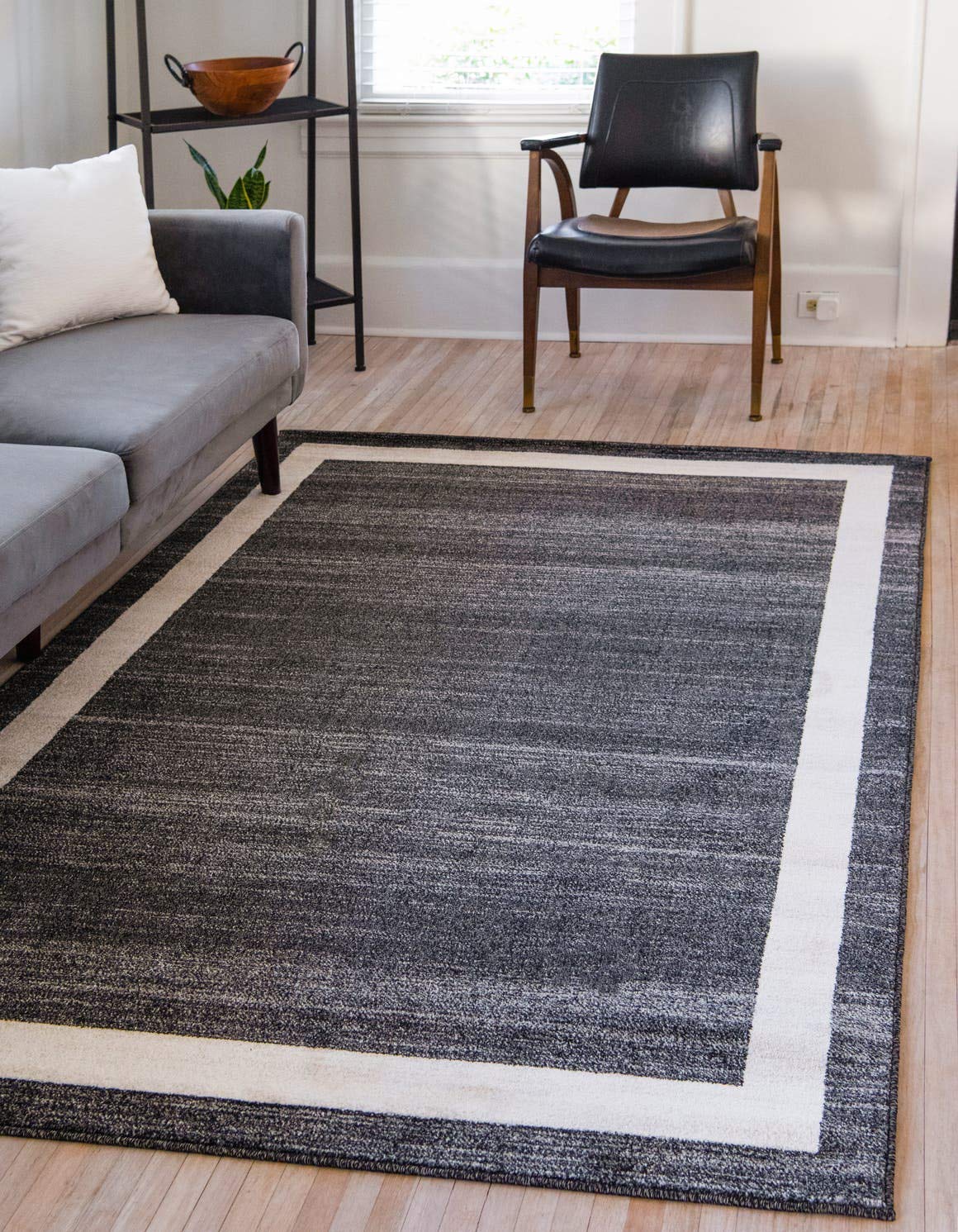 Unique Loom Del Mar Collection Area Rug - Maria (7 1 x 10 Rectangle, Black/ Ivory)