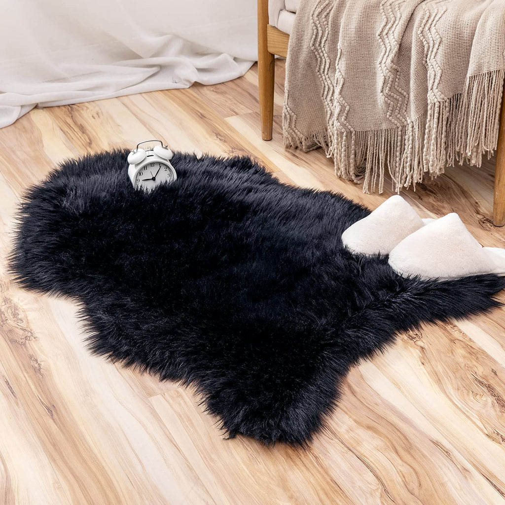 Miulee Fluffy Rug Soft Shaggy Faux Fur Area Rug Luxury Plush Sheepskin Carpet For Halloween Bedroom Living Room Sofa Chair 2 X 3
