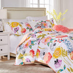 Greenland Home Watercolor Dream 100% Cotton Quilt And Decorative Pillow Set, 4-Piece Twin/Xl, White