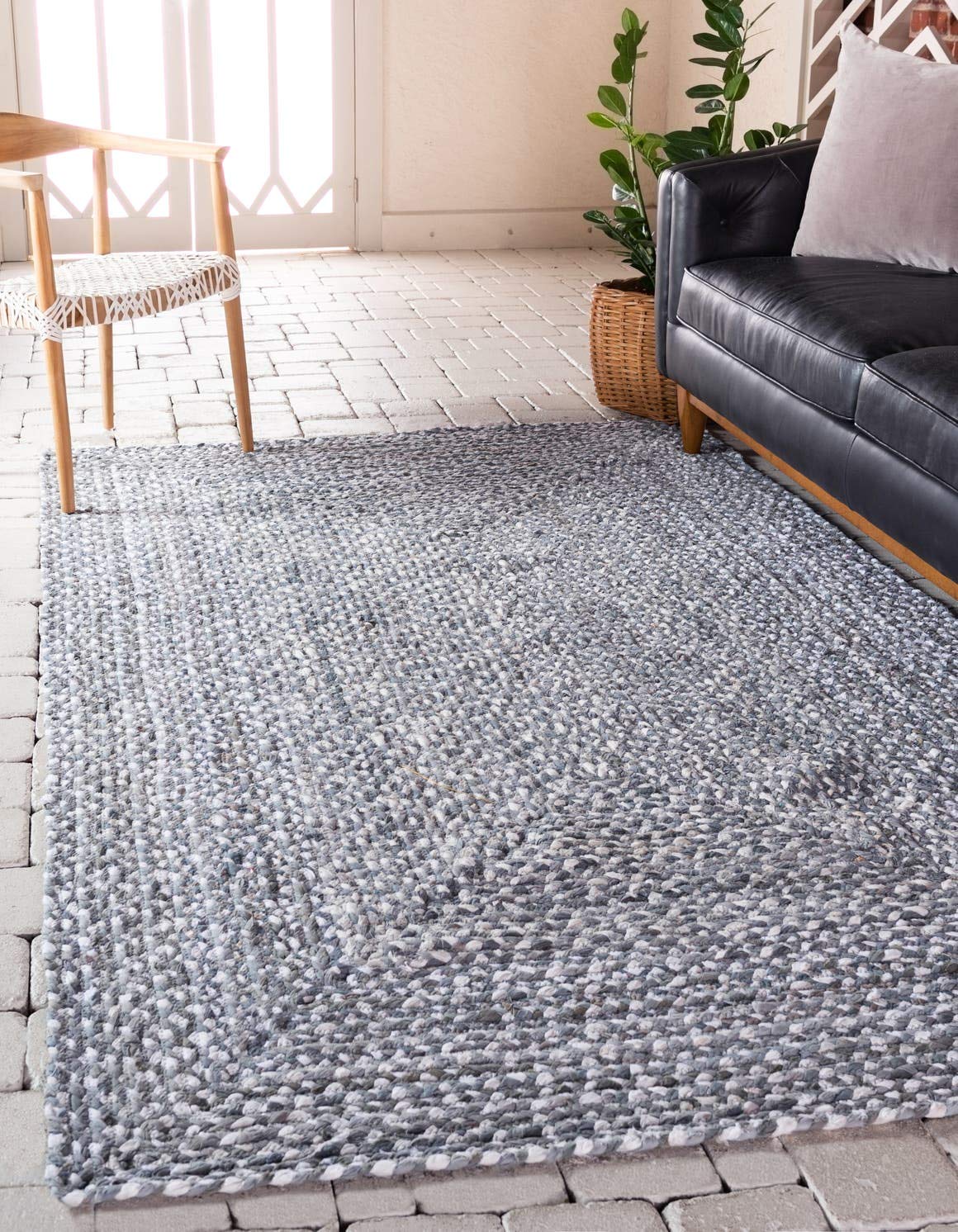 Unique Loom Braided Chindi Collection Area Rug - Layer (4 1 x 6 1 Rectangle, Gray/ Ivory)