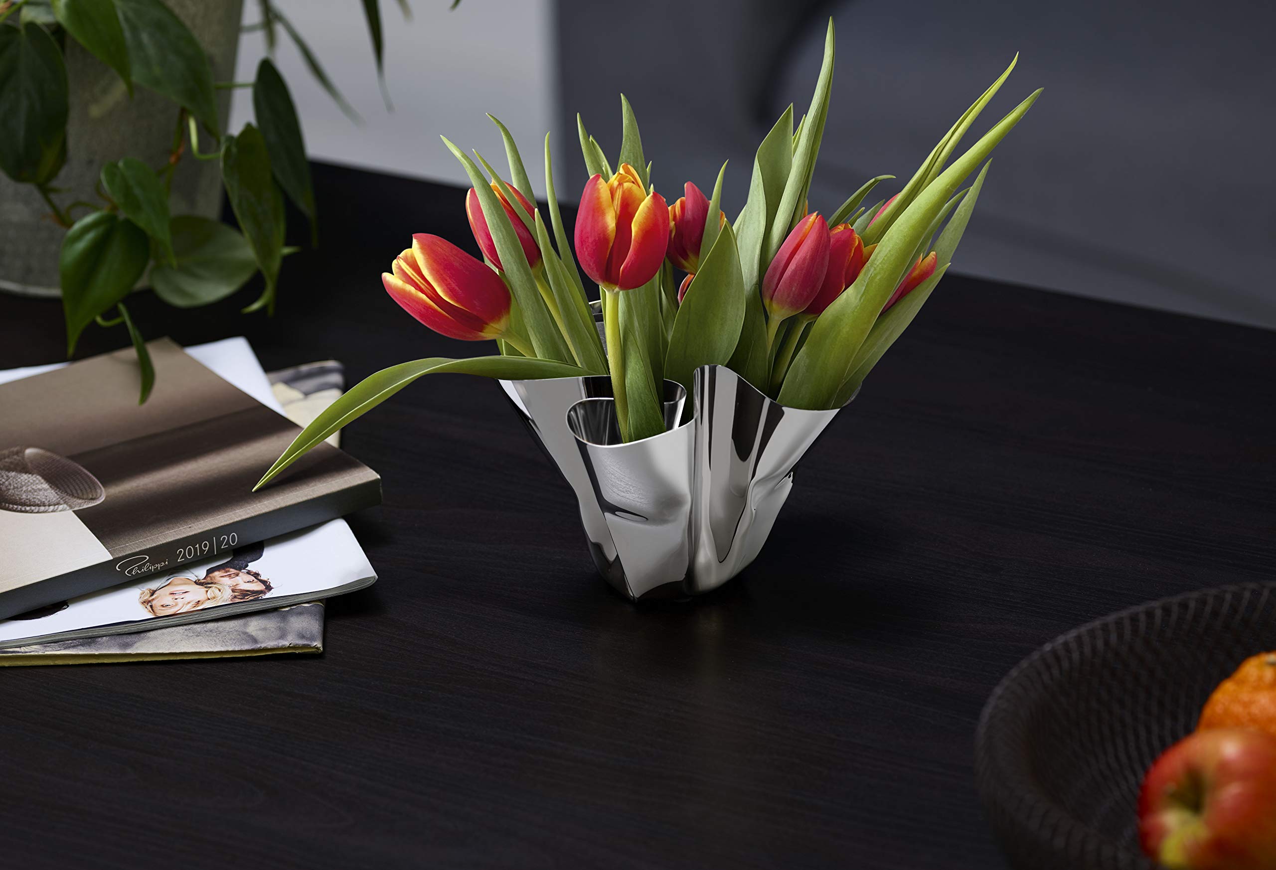 Philippi - Margeaux vase or Lantern - Hand-Folded Unique Piece Made of Stainless Steel - Tea Light or vase Eyecatcher for Any Oc
