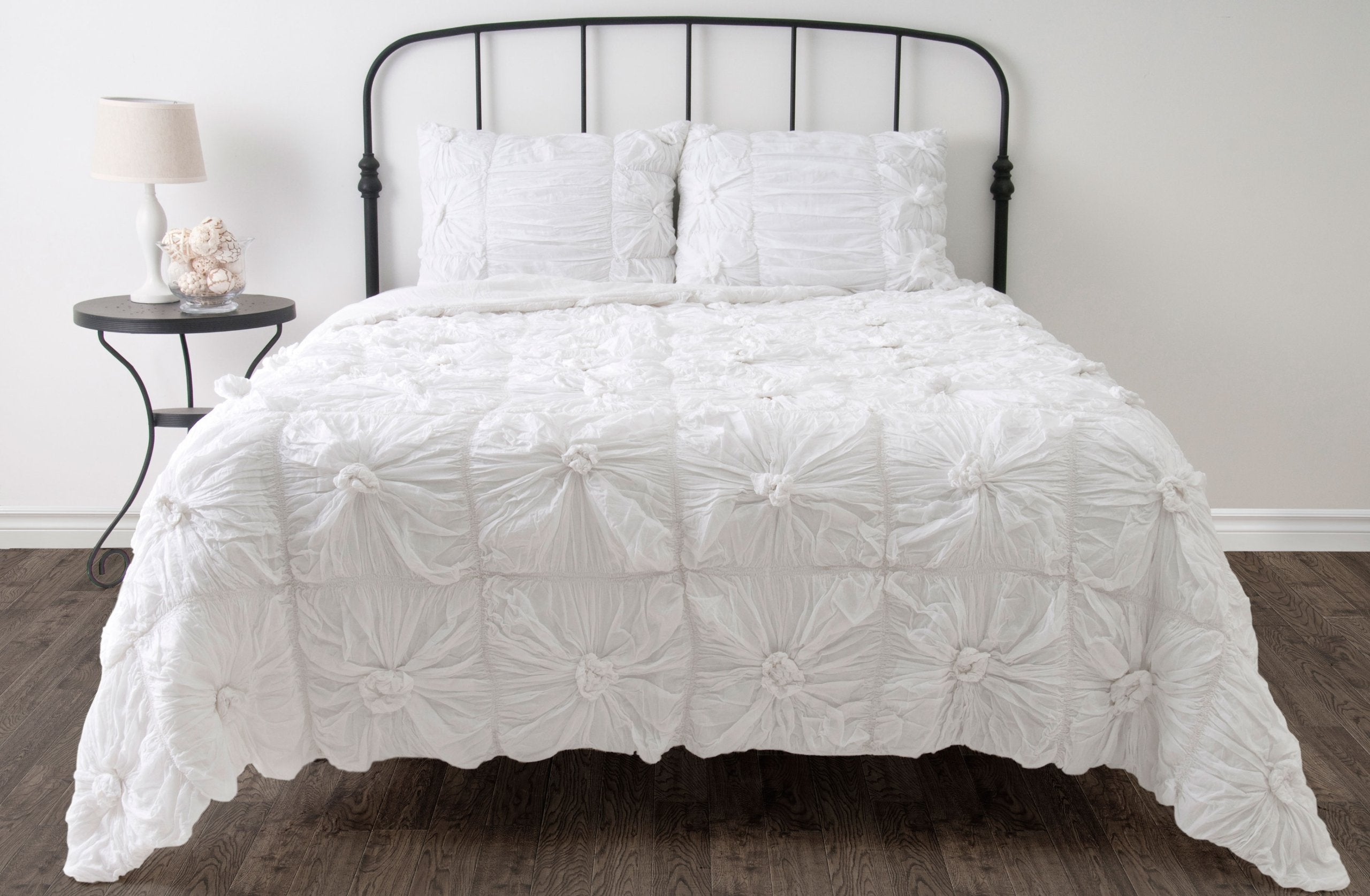 Rizzy Home | BT1081 | Polyester Quilt | 68"x86" Light Blue Solid