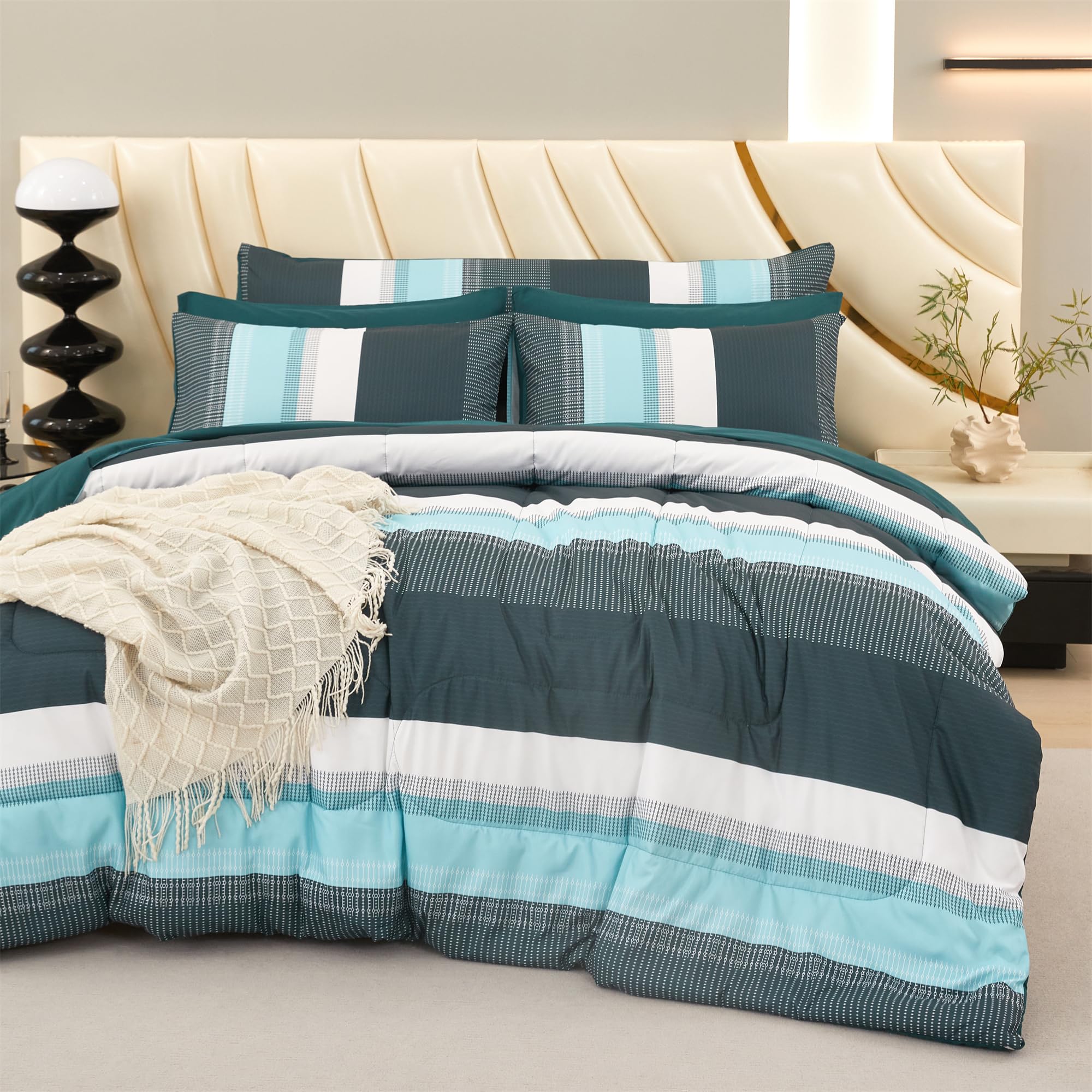 Rynghipy Emerald Green Colorblock Bedding Set: 8 Pieces Lightweight Fluffy Comforter Bedding Sets - Soft Microfiber Bed Set For