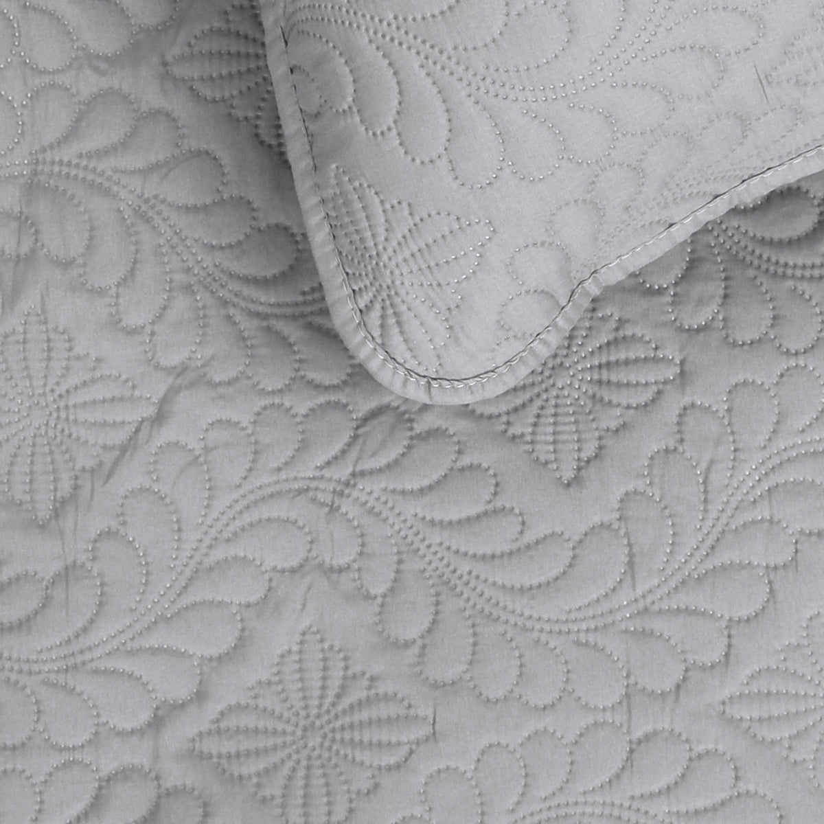 Easy-Going King Size Reversible Quilt Set With 1 Quilt And 2 Pillow Shams, Soft Bed Quilt Cover, Water Resistant Lightweight Microfiber Bedspread, Stain Resistant, Olive Leaf-Light Gray/Ivory