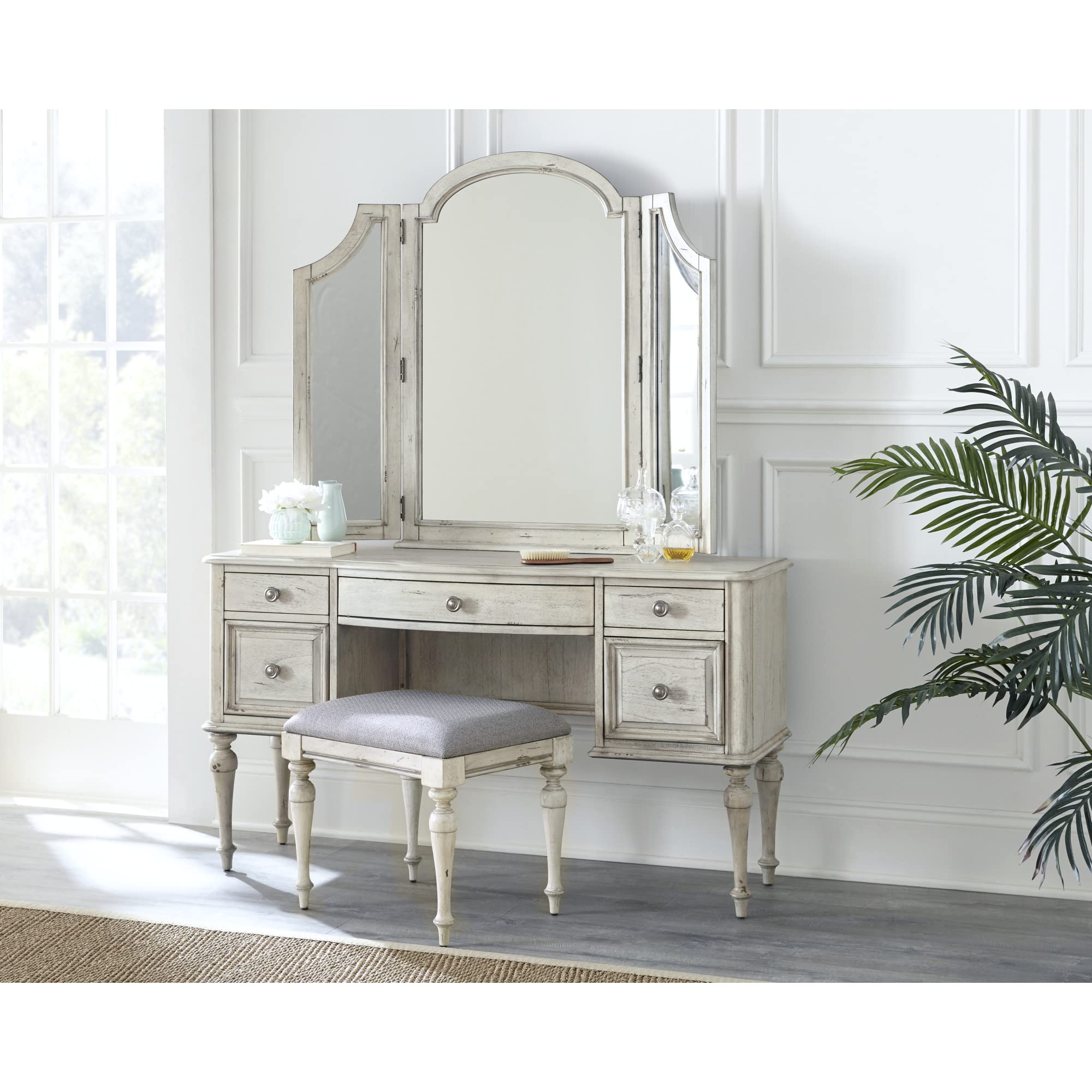 Steve Silver Furniture Highland Park Vanity Bench, w/ Upholstered Cushion for Bedroom, Hardwood Solids, Tapered Turned Leg, Farmhouse Style, Padded Dove Fabric, 20"W x 16"D x 18.25"H, Cathedral White