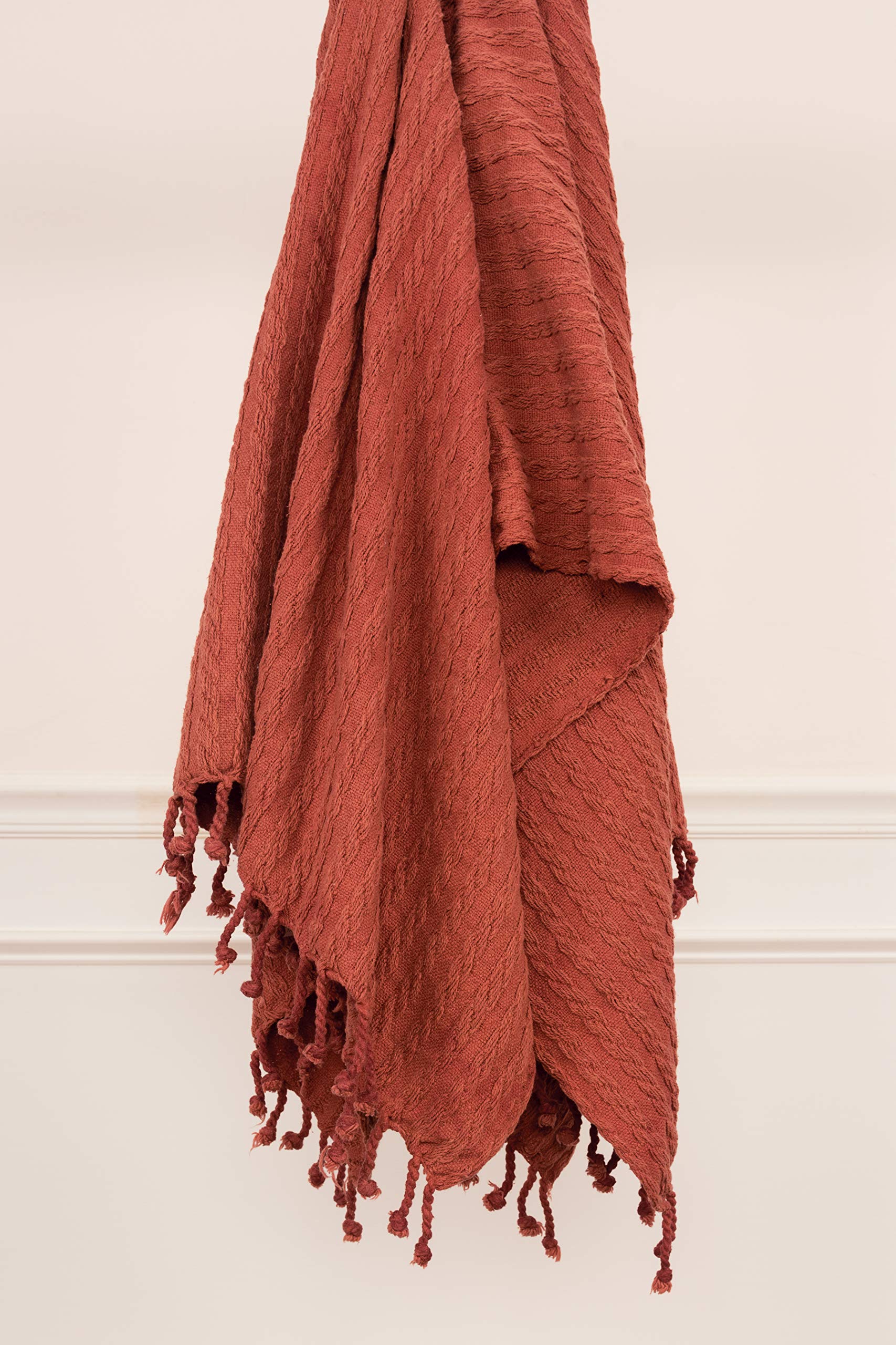 Rizzy Home Cable Knit 50" x 60" Cotton Throw in Rust