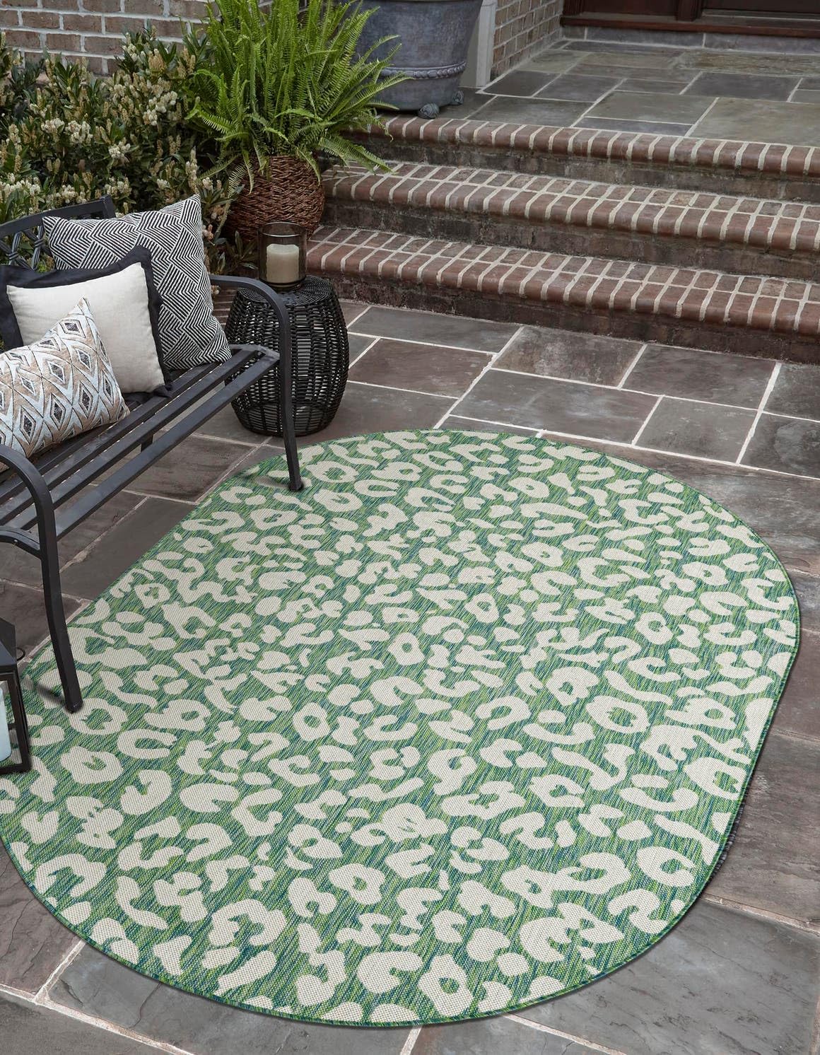 Unique Loom Outdoor Safari Collection Area Rug - Leopard (5 3 x 8 Oval Green Blue/Ivory)