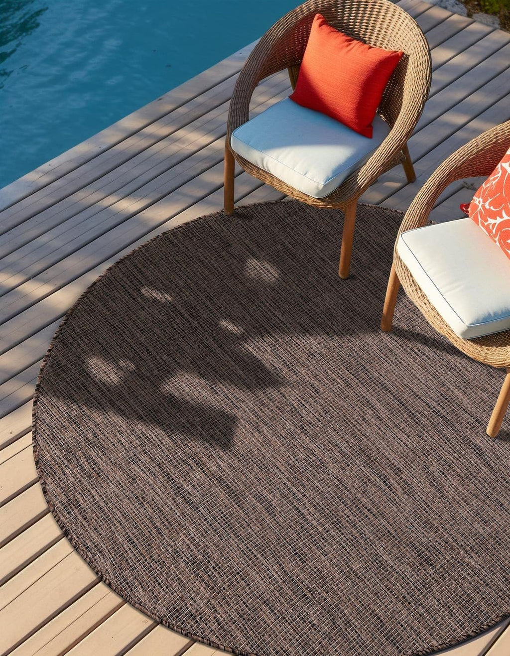 Unique Loom Outdoor Solid Collection Area Rug (5' 3'' Round Light Brown/Ivory)