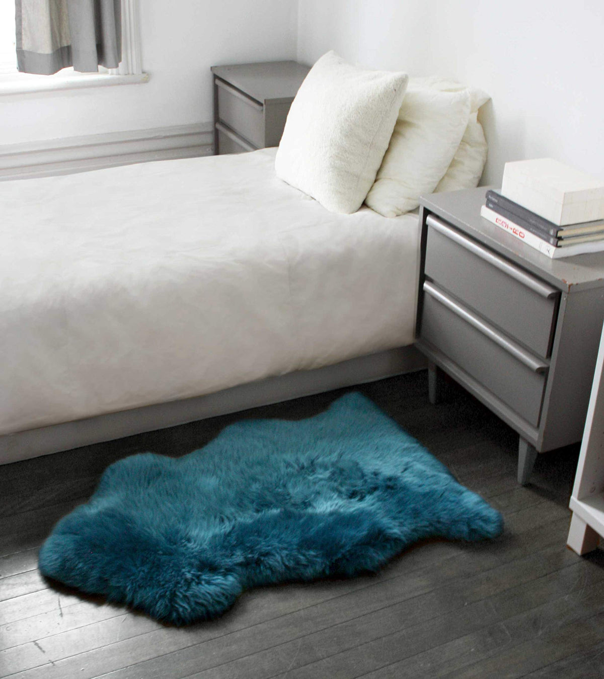 HomeRoots 2' X 3' Yellow New Zealand Natural Sheepskin Rug