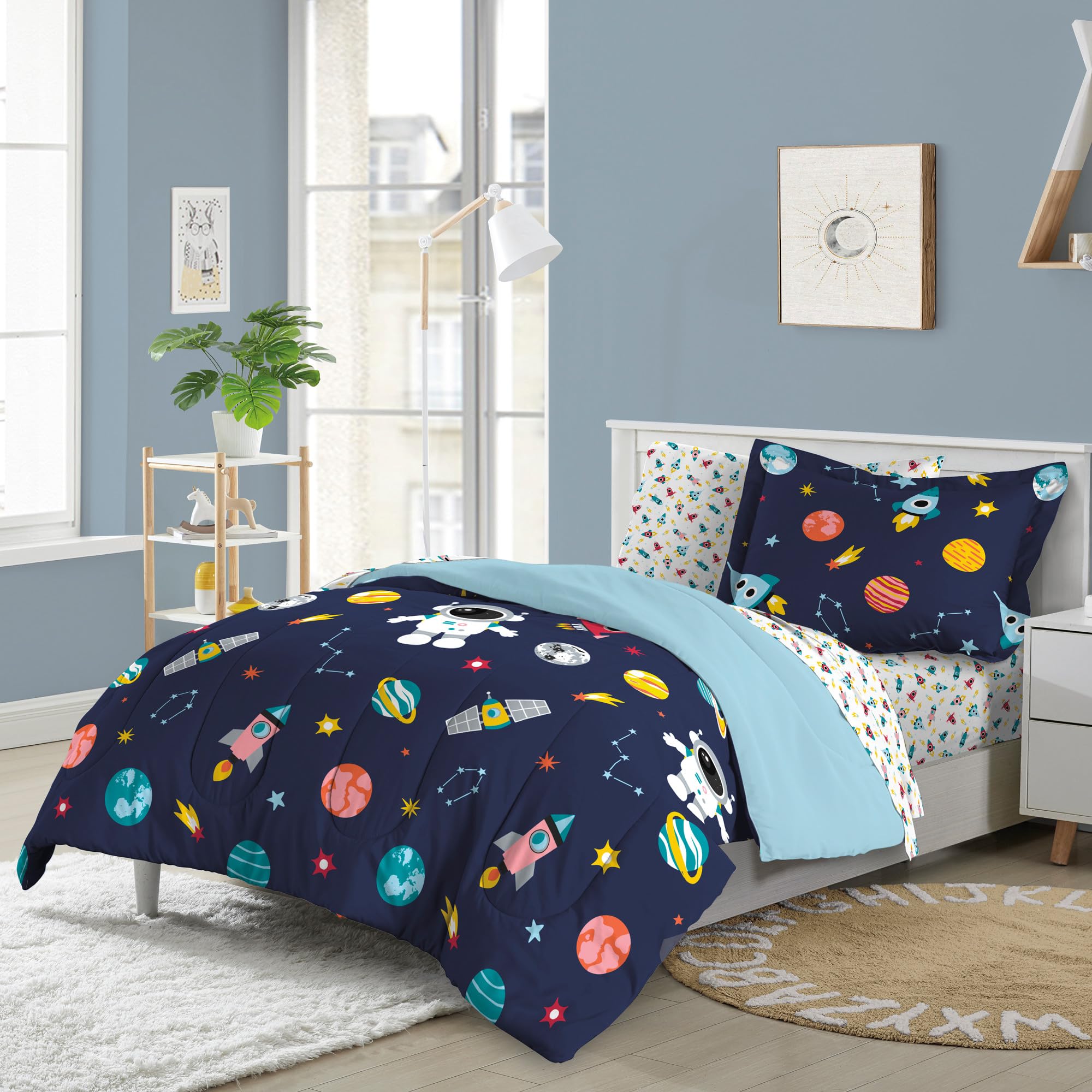 Dream Factory Kids 7-Piece Complete Bed Set Easy-Wash Super Soft Microfiber Comforter Bedding, Full, Blue Space Galaxy