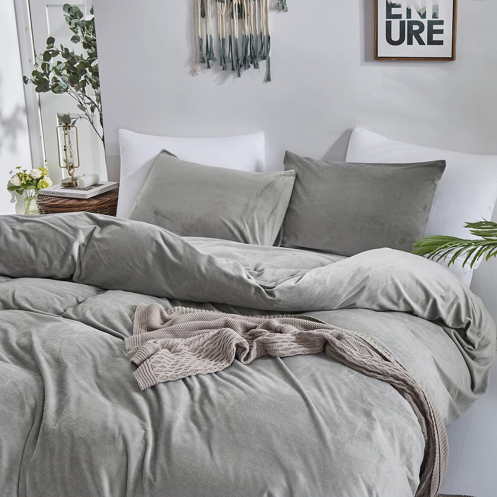 Clothknow Grey Velvet Comforter Set California King Gray Bedding Comforter Sets Fluffy Comforter Grey Bedding Sets Oversized King Comforter 3Pcs Grey Comforter Sets Cal King