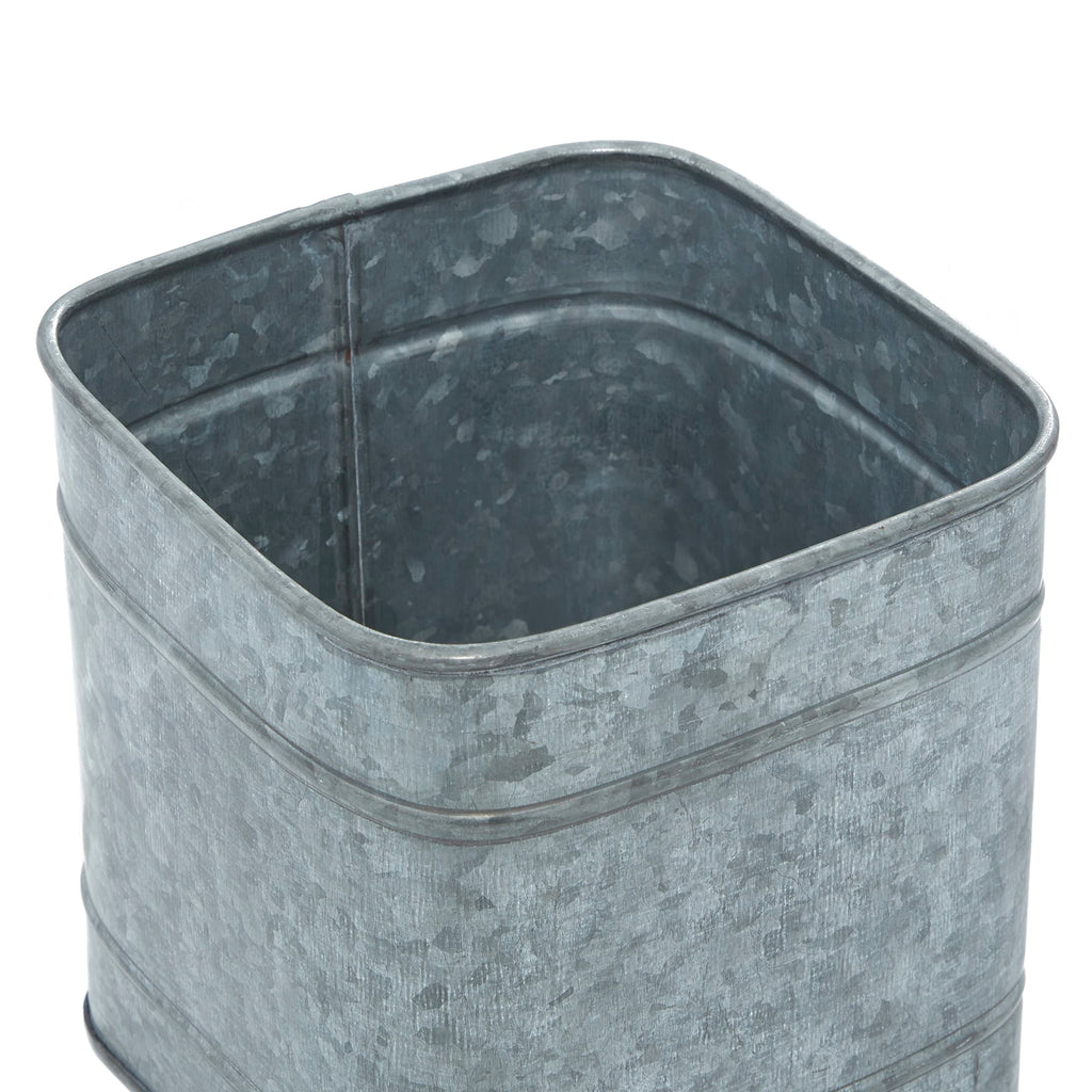 Deco 79 Set Metal Square Lidded Box Set Of 2, 8''X7''