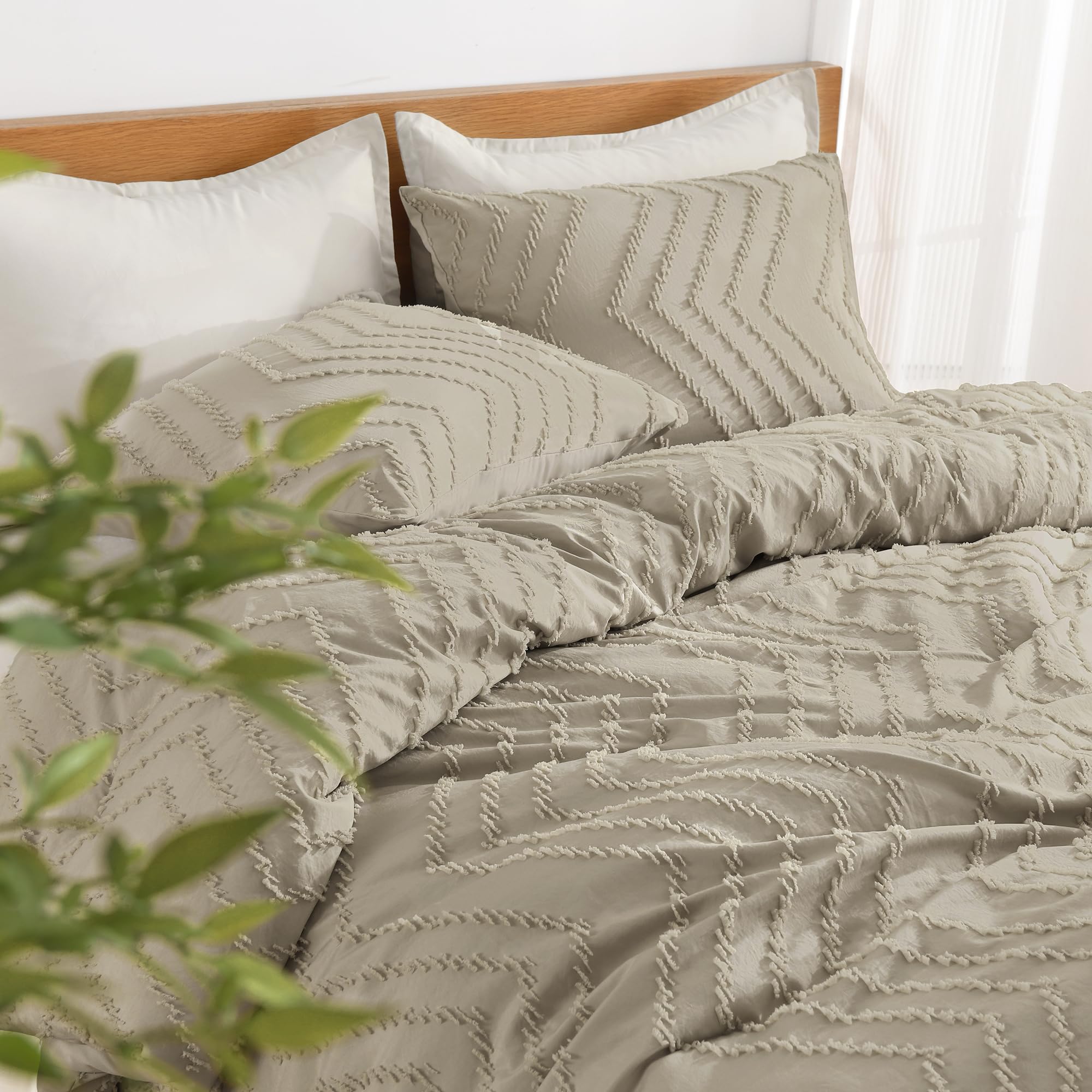 Litanika Oatmeal King Comforter Set, 3 Pieces Lightweight Tufted Bedding Sets, Down Alternative Comforter Fluffy Bed Set Gift Ch