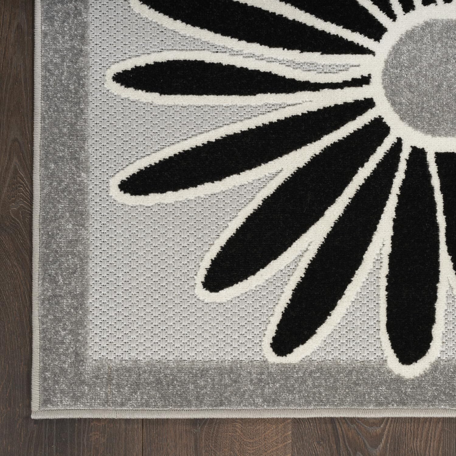 Nourison Aloha Indoor/Outdoor Black White 3'6' X 5'6' Area Rug, Easy Cleaning, Non Shedding, Bed Room, Living Room, Dining Room, Kitchen (4X6)
