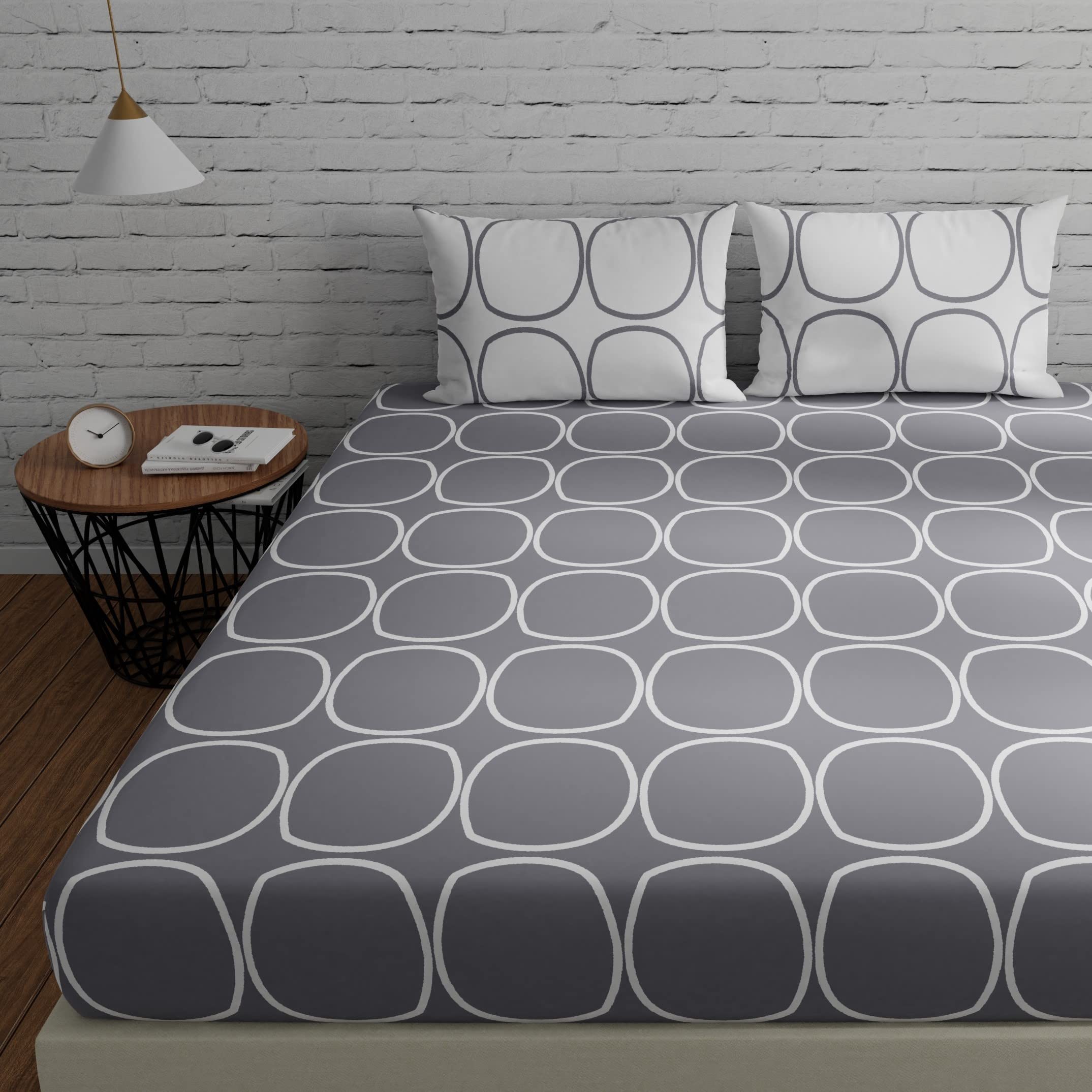 Huesland By Ahmedabad Cotton 144 Tc Double Bedsheet Cotton With 2 Pillow Covers  Grey & White