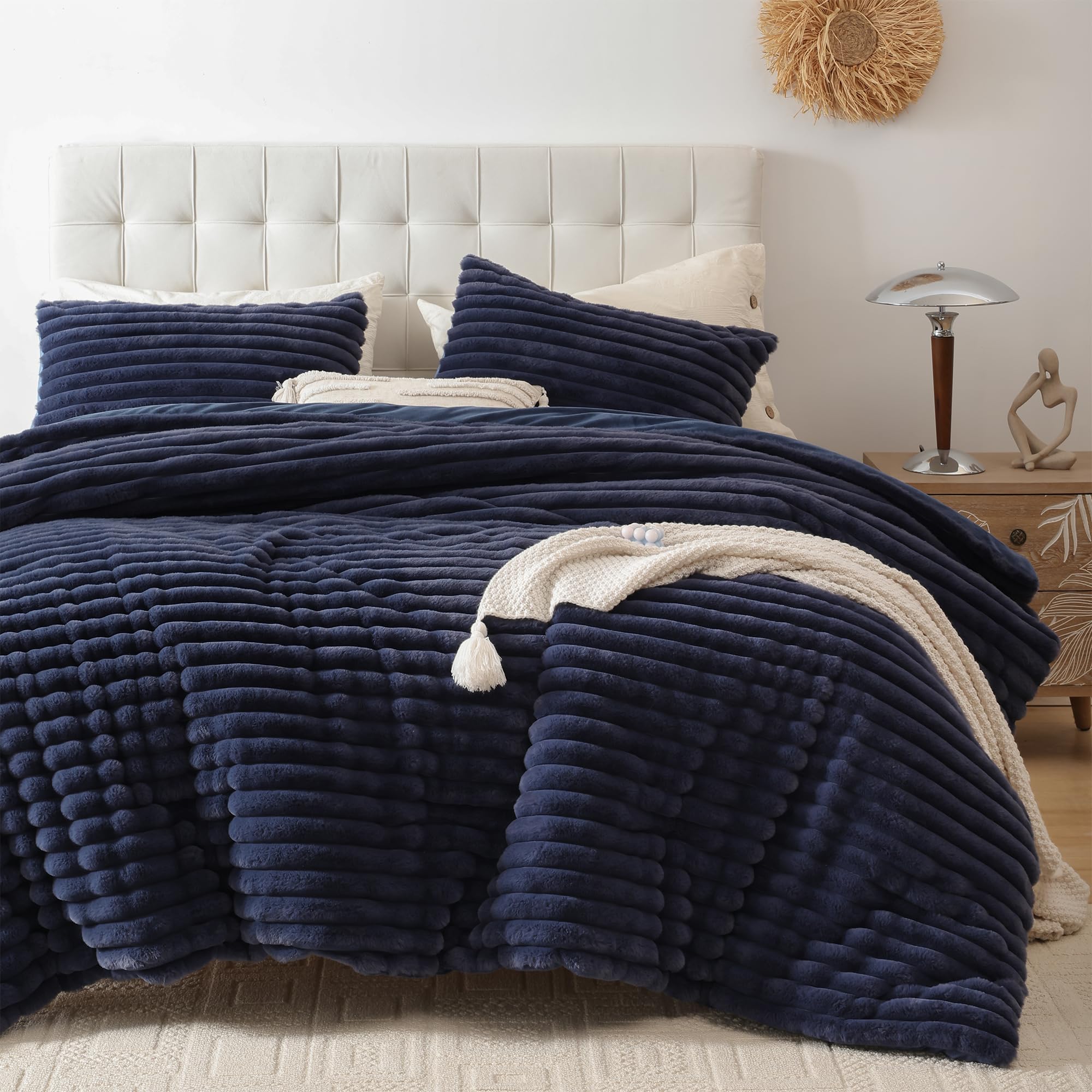Smoofy Fluffy Queen Size Comforter Set 3 Pieces - Navy Blue Fleece Fluffy Comforter Set, Luxury Fuzzy Queen Bedding, Soft Warm Q