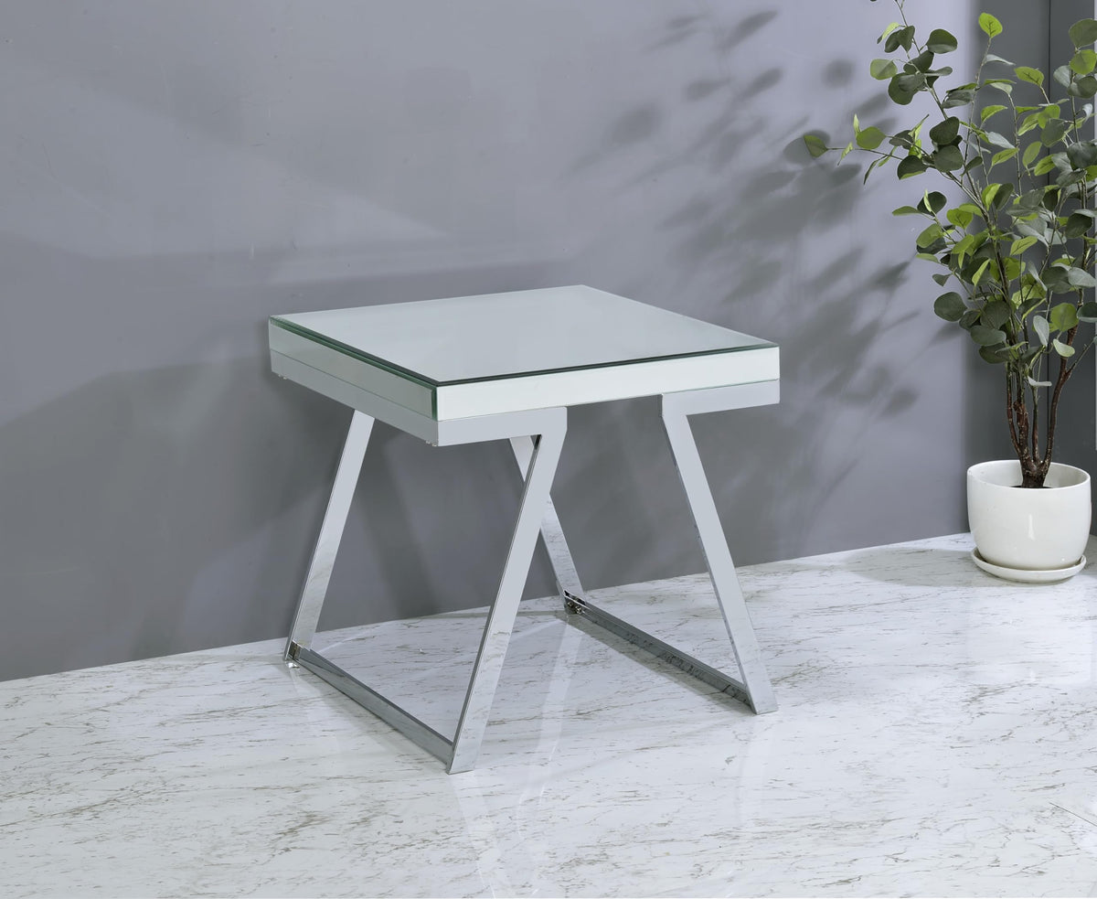 Steve Silver Furniture Alfresco End Table, Glamorous Chrome Plated Iron, Beveled Mirrored Top, Versatile as Nightstand, in Chrome, Contemporary Glam Styling, 22.75" D x 22.5" W x 22.5" H, Mirror