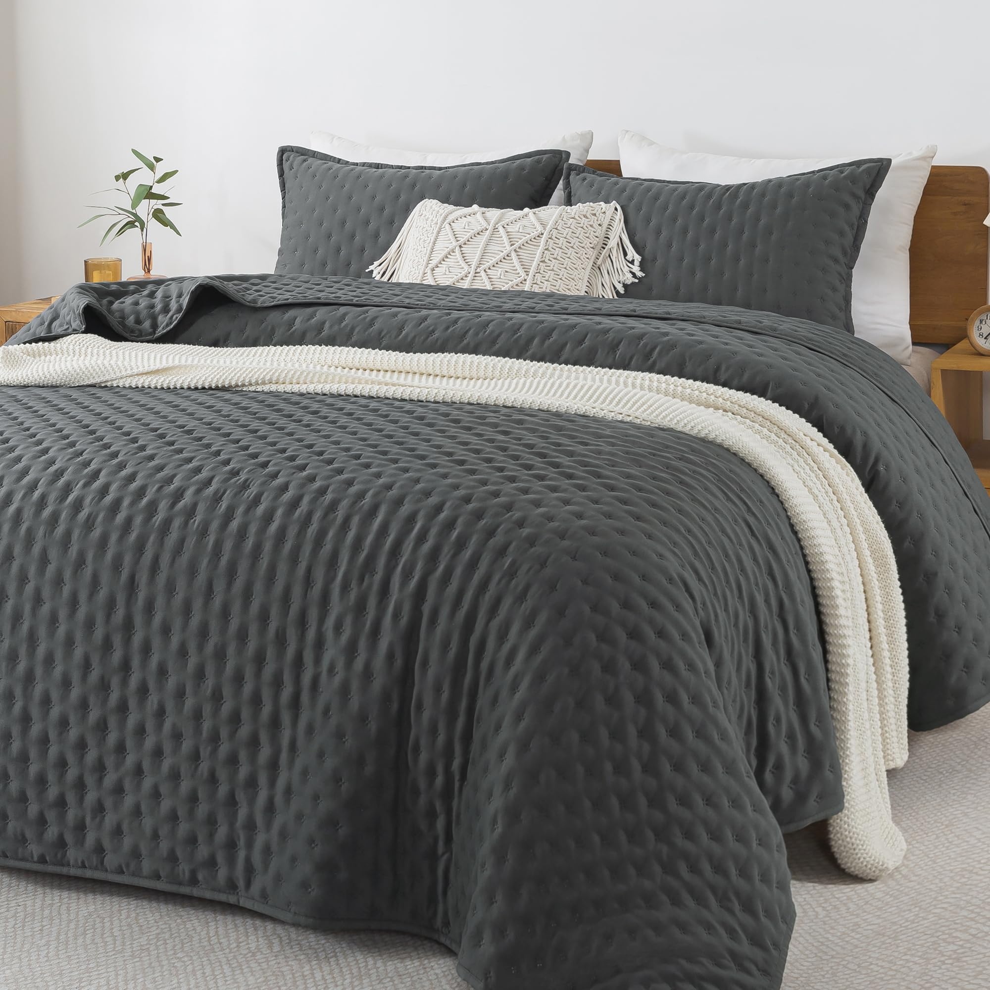 Andency Dark Grey King Size Quilt Bedding Set (106x96 Inch), 3 Pieces Soft Lightweight Bedspread Coverlet, Drak Gray Boho Summer