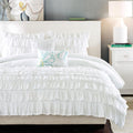 Intelligent Design Queen Comforter Set in White Finish ID10-020