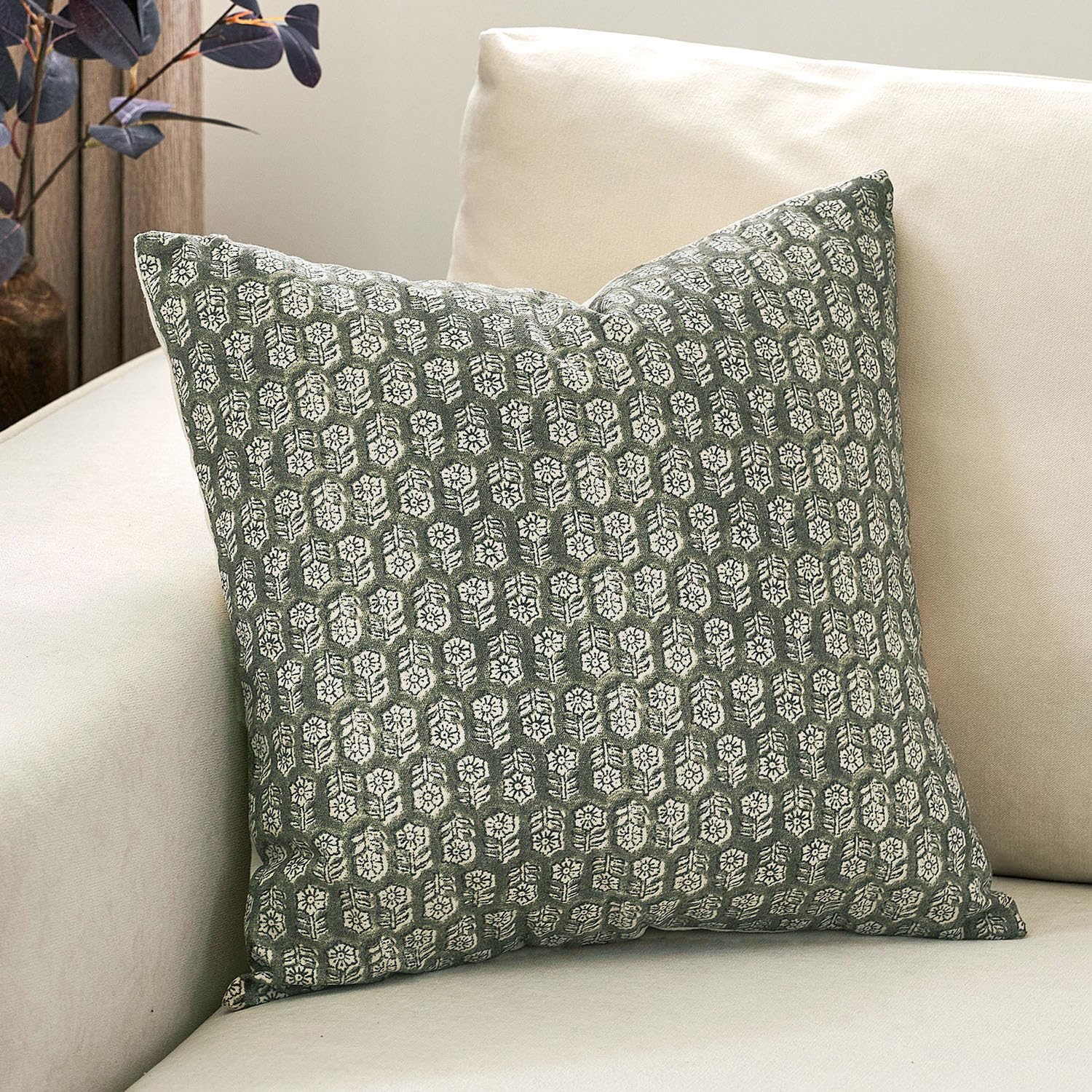 Domvitus Floral Pillow Covers, 18X18 Pillow Cover, Couch Pillows For Living Room, Decorative Farmhouse Accent Print Throw Pillow