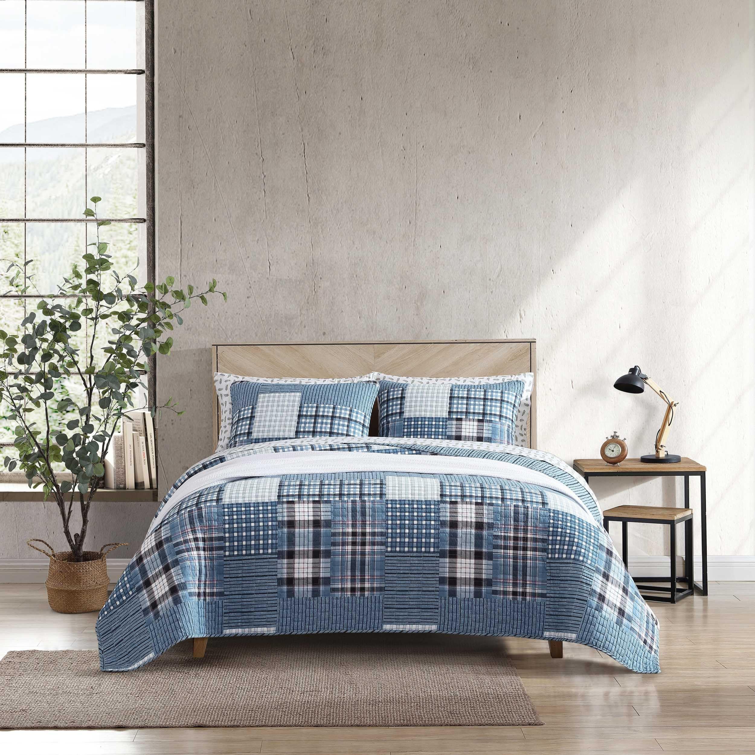 Eddie Bauer - Twin Quilt Set, Reversible Cotton Bedding With Matching Sham, Patchwork Plaid Home Decor (Hawthorne Blue, Twin)