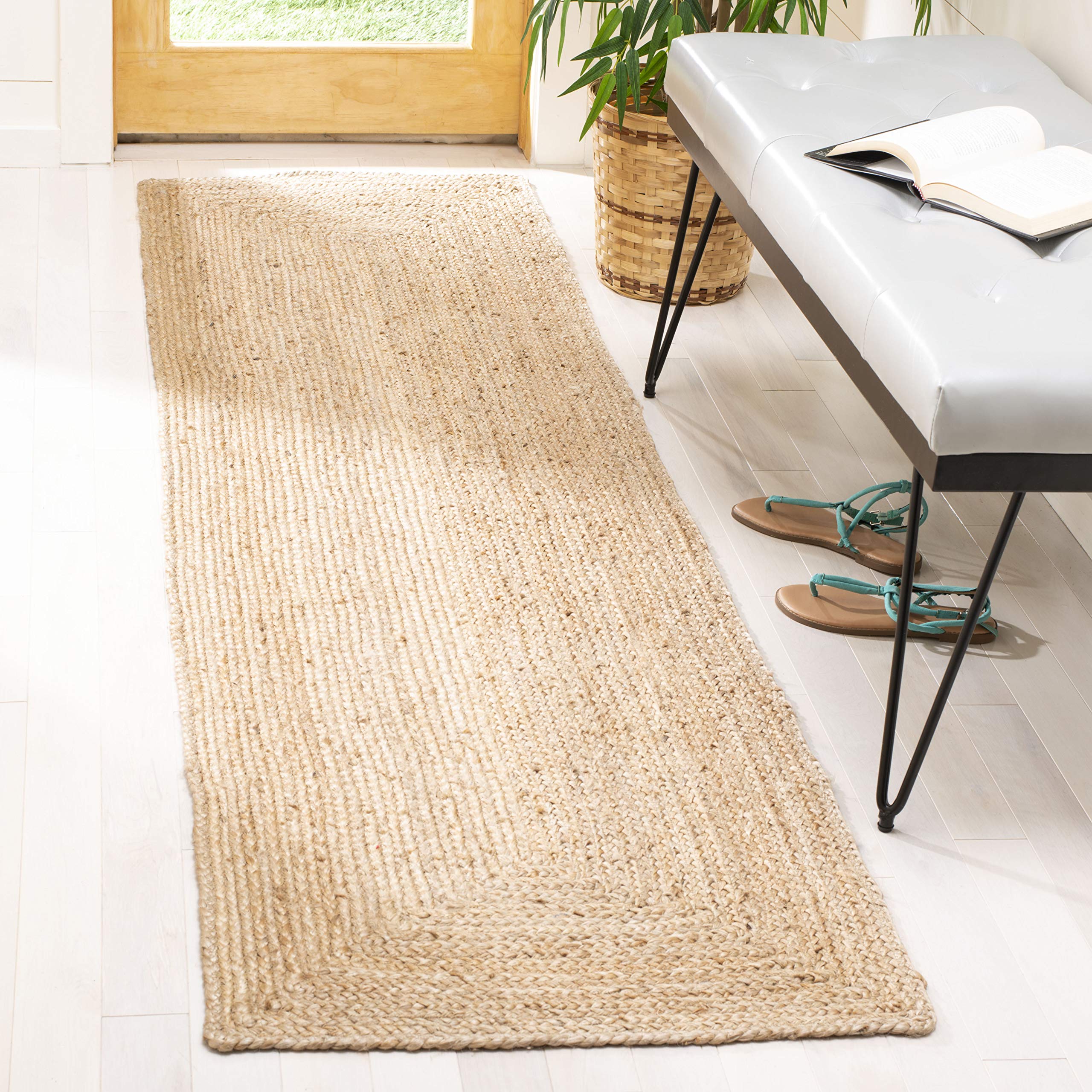 SAFAVIEH Cape Cod Collection Runner Rug - 23 x 8, Natural, Handmade Flat Weave Jute, Ideal for High Traffic Areas in Living Ro