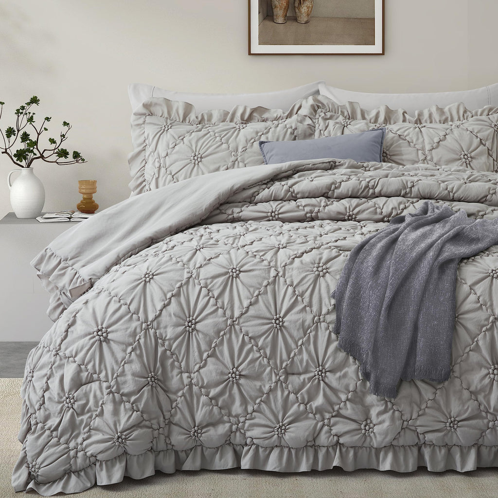 Bedazzled Queen Size Comforter Sets,Grey Bedding Comforter Set, 3 Pieces Pinch Pleat Bedding Sets With Comforter And Pillowcases