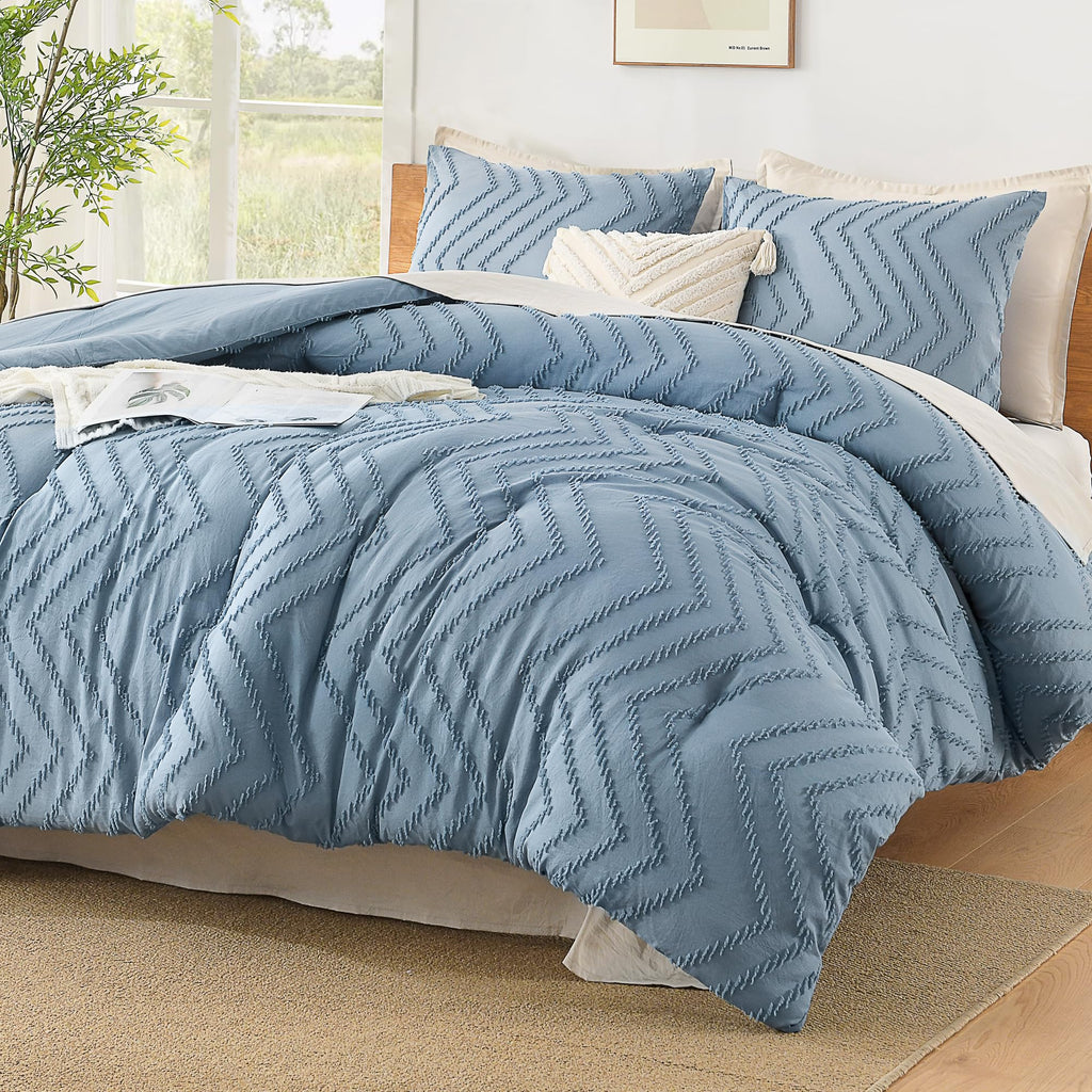 Litanika Queen Size Comforter Sets Grayish Blue, 3 Pieces Lightweight Chevron Tufted Bedding Comforter Set, Fluffy Winter Down A