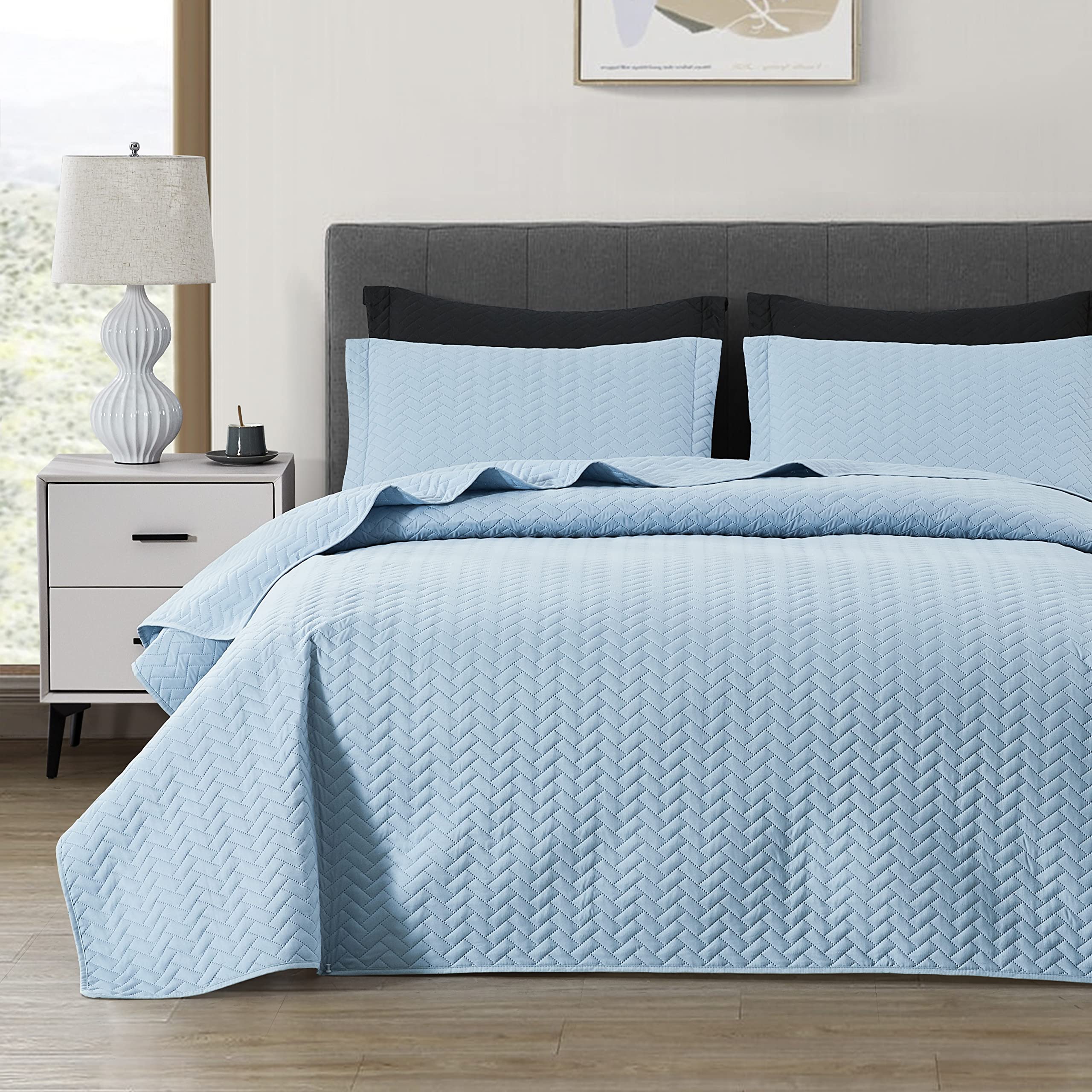 Maple&Stone Quilt Set King Size, Lightweight Light Blue Bedspread Ultrasonic Chevron Pattern Light Coverlet For All Season Comfo
